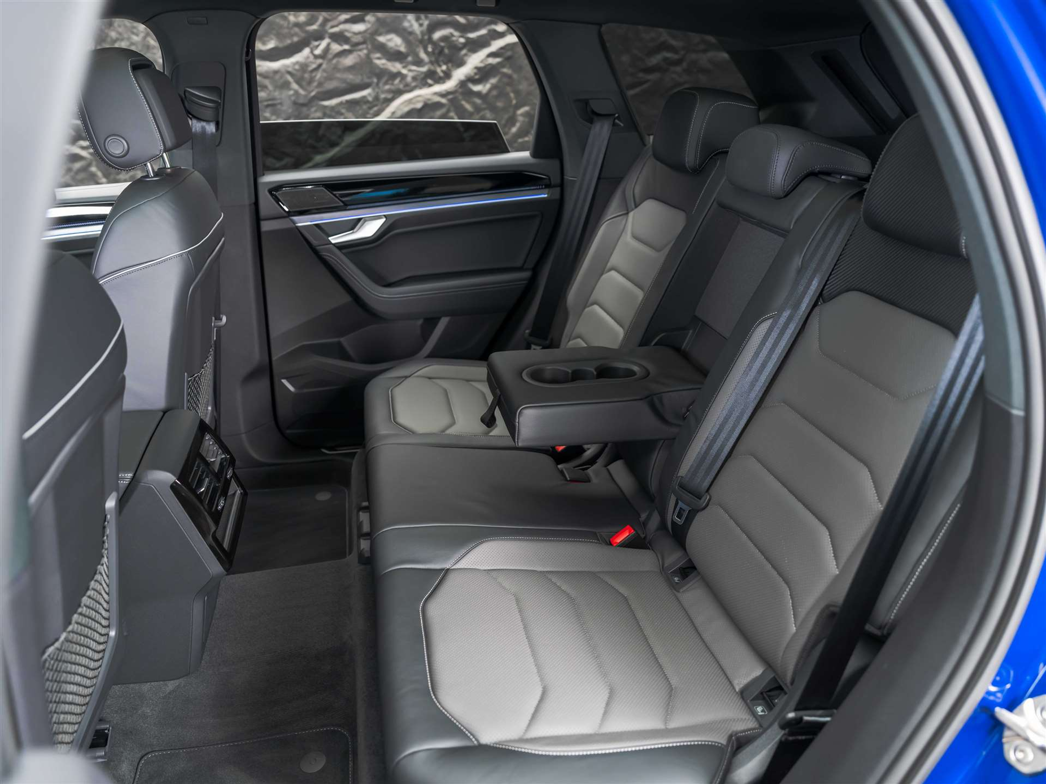 listing desktop thumbnail image 15