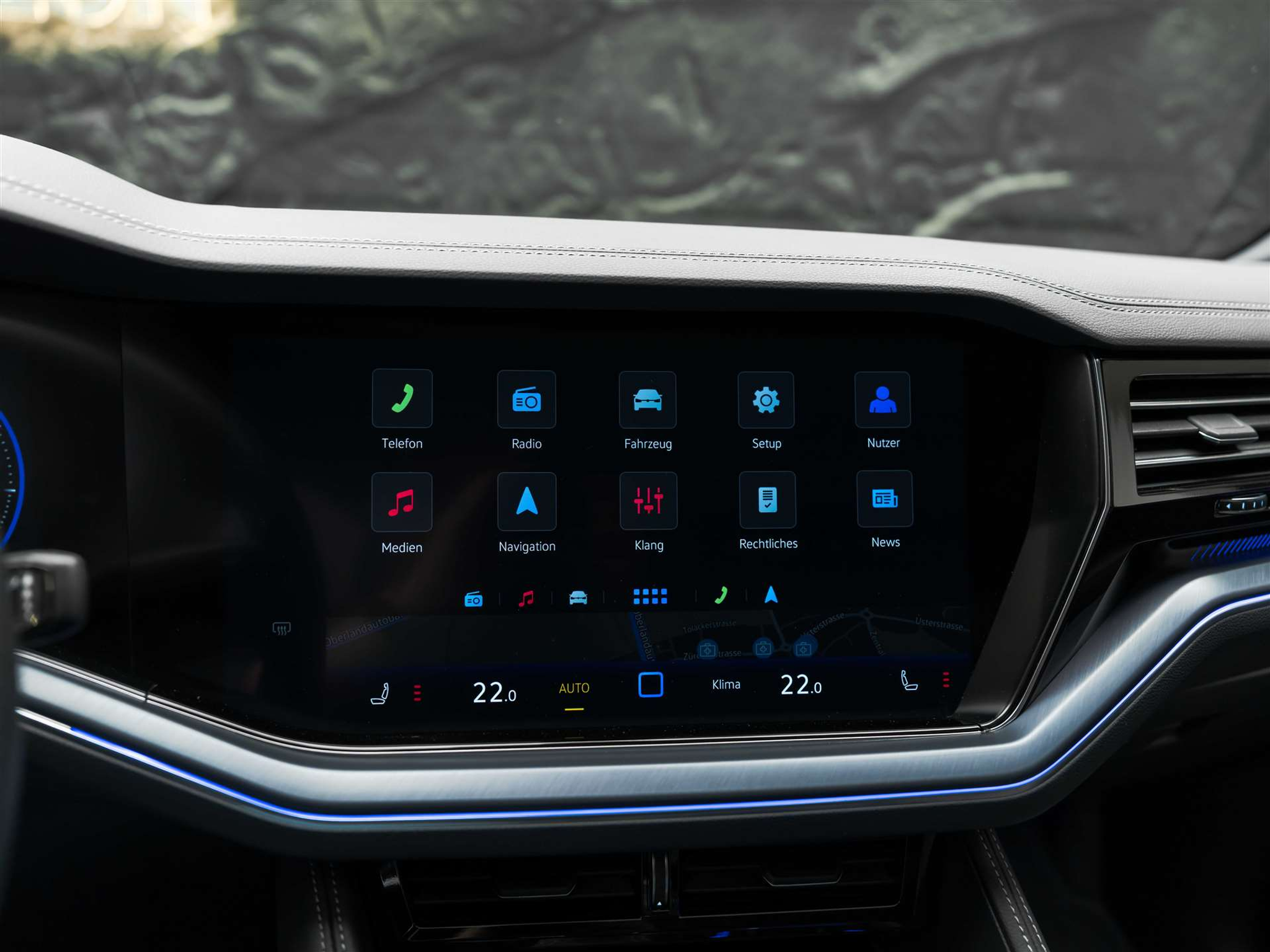 listing desktop thumbnail image 44