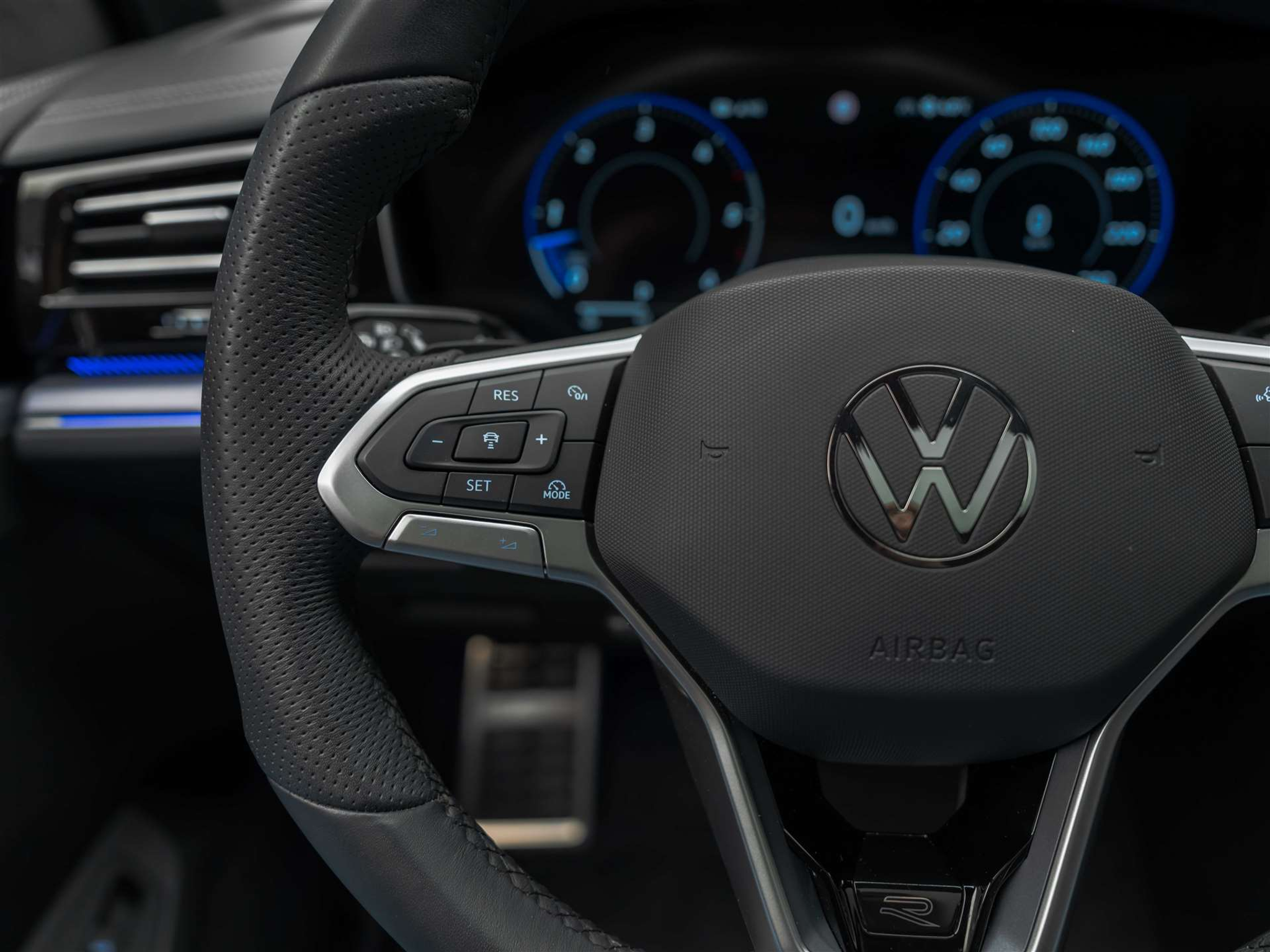 listing desktop thumbnail image 35