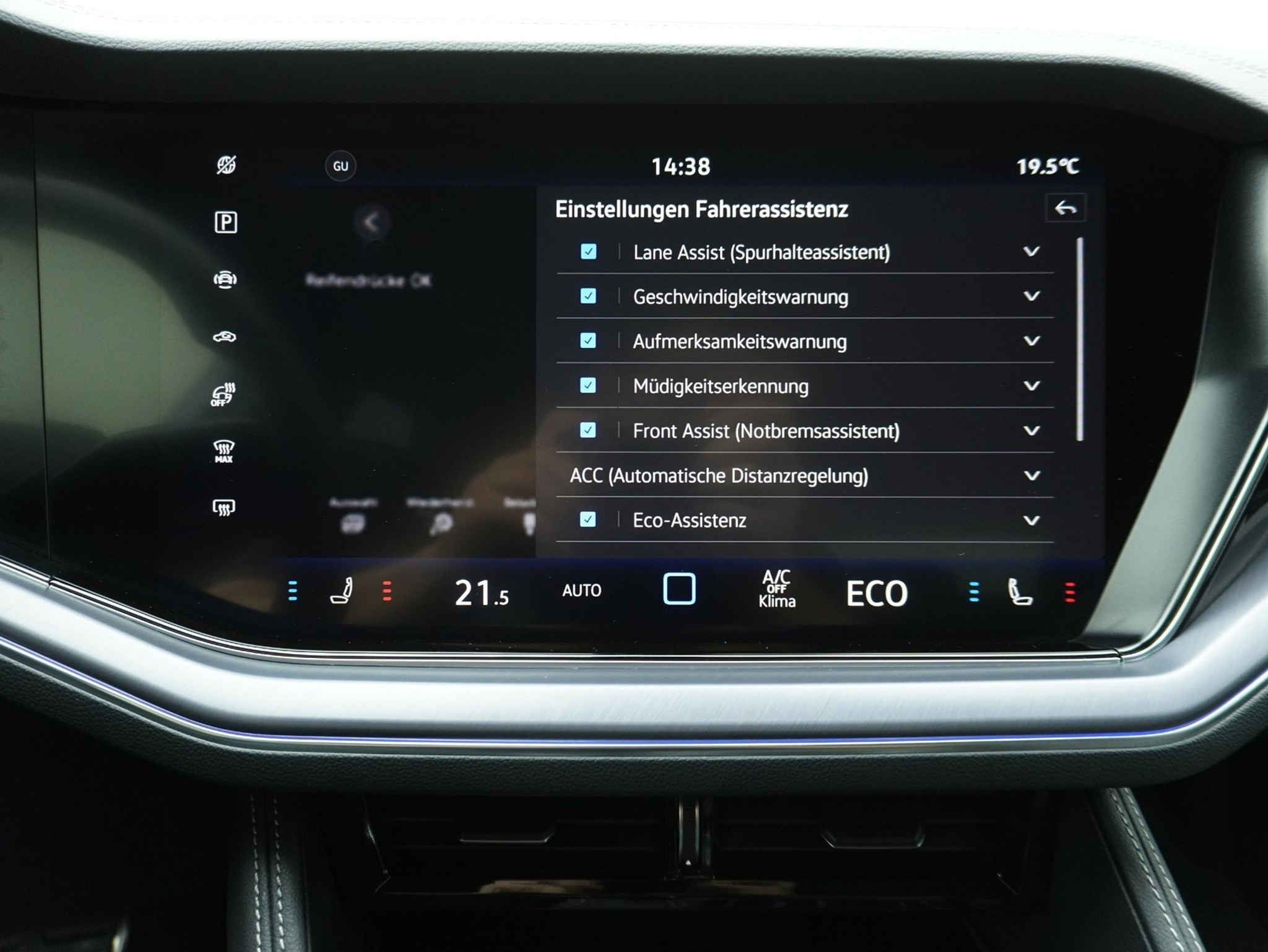 listing desktop thumbnail image 25