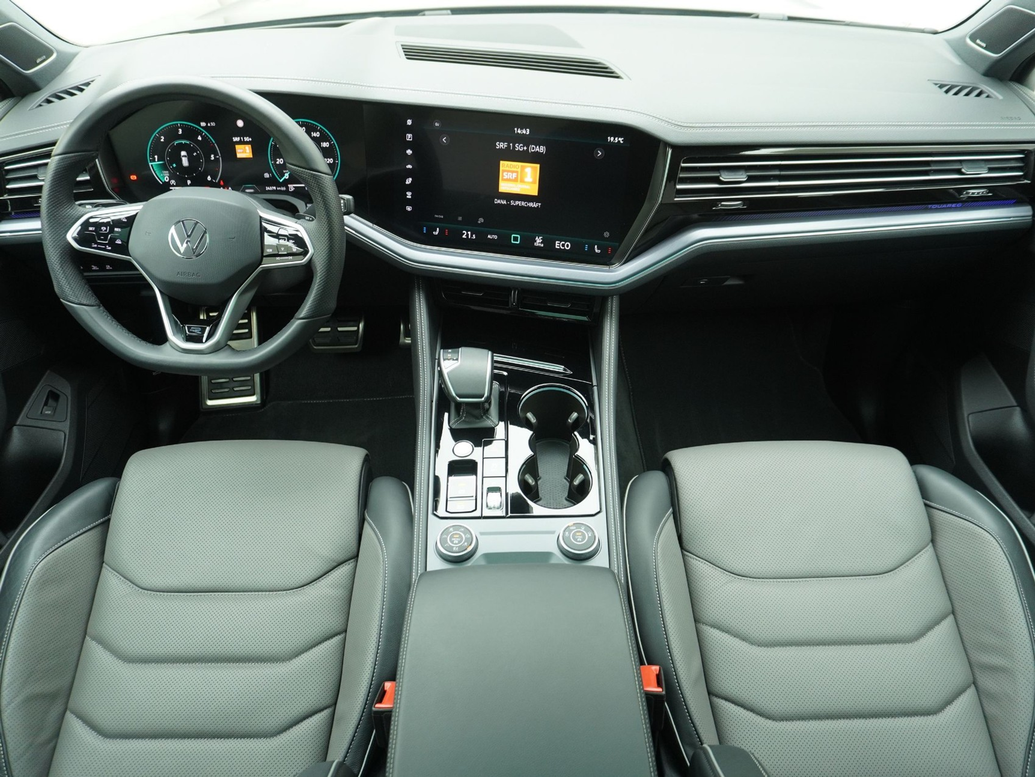 listing desktop thumbnail image 15