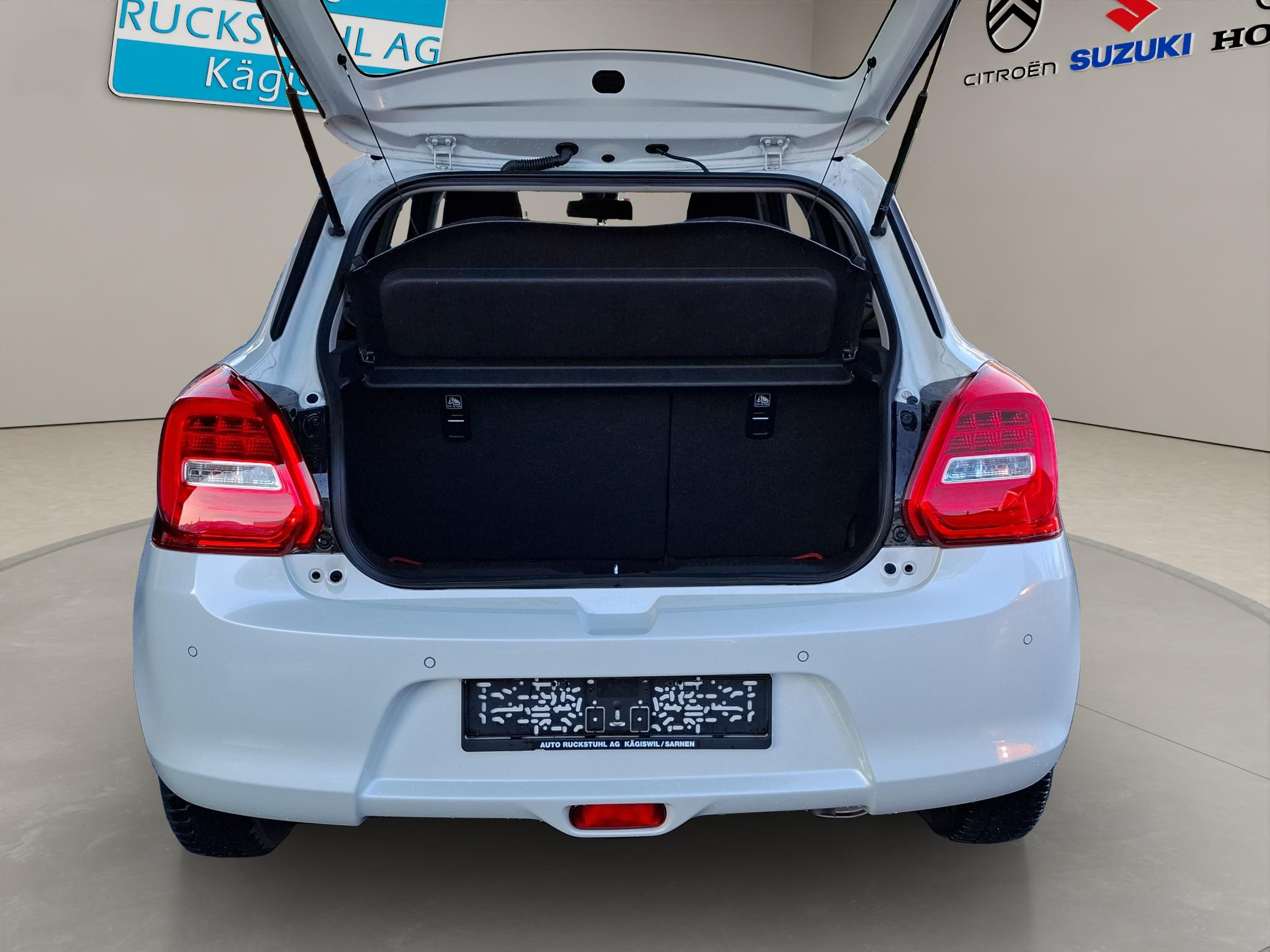 listing desktop thumbnail image 11