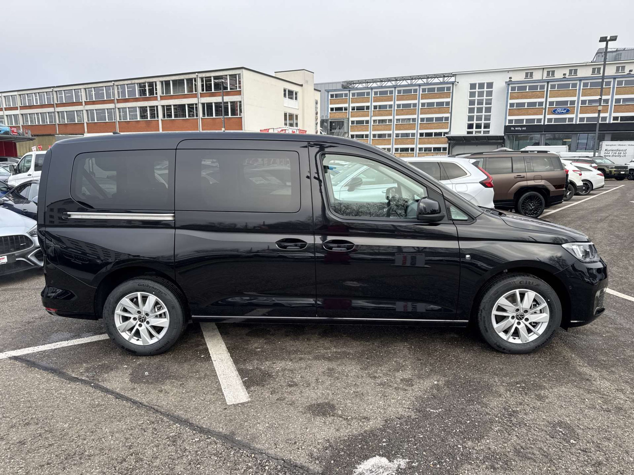 listing desktop thumbnail image 10