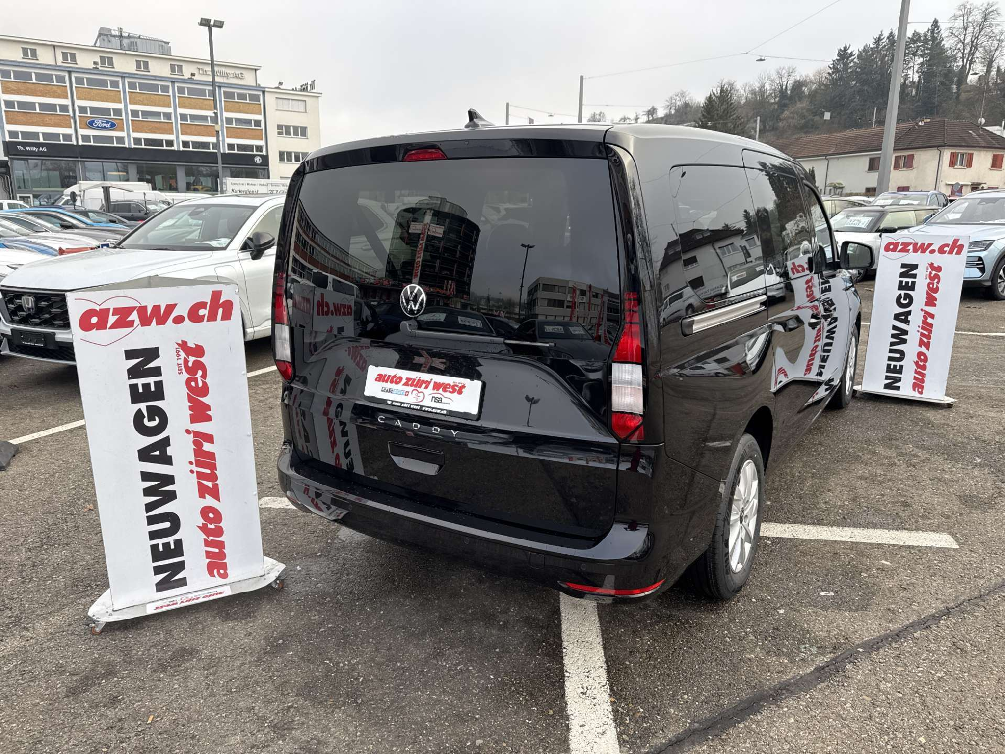 listing desktop thumbnail image 2