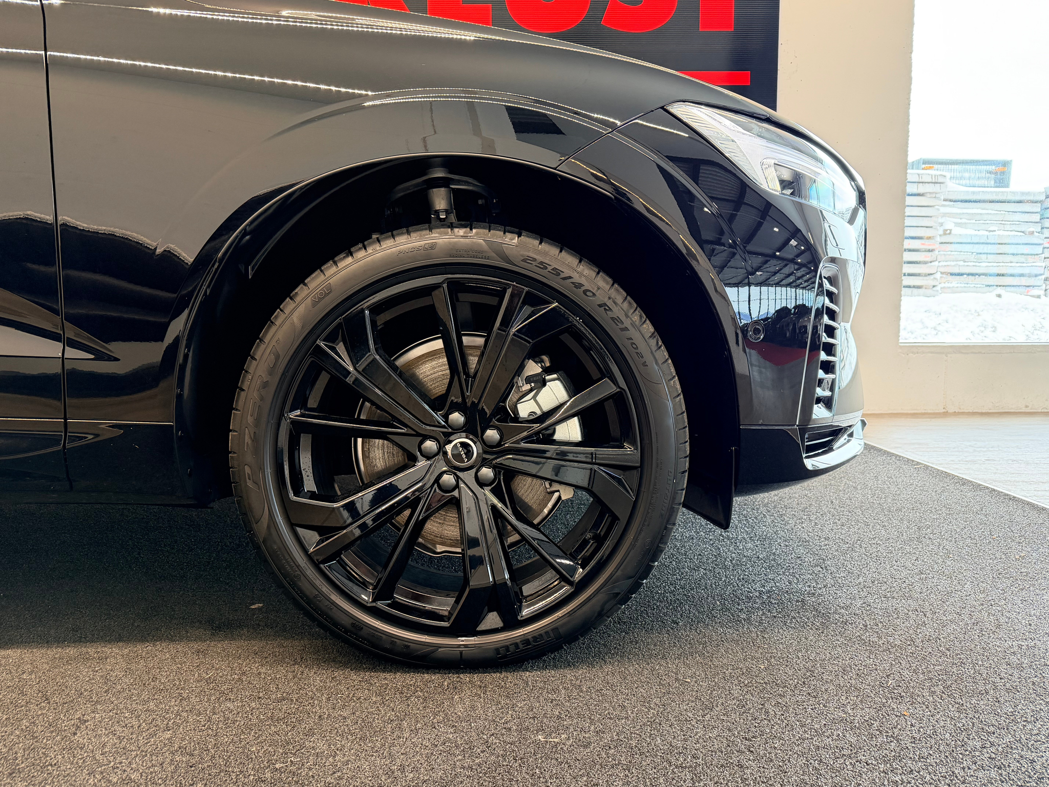 listing desktop thumbnail image 5