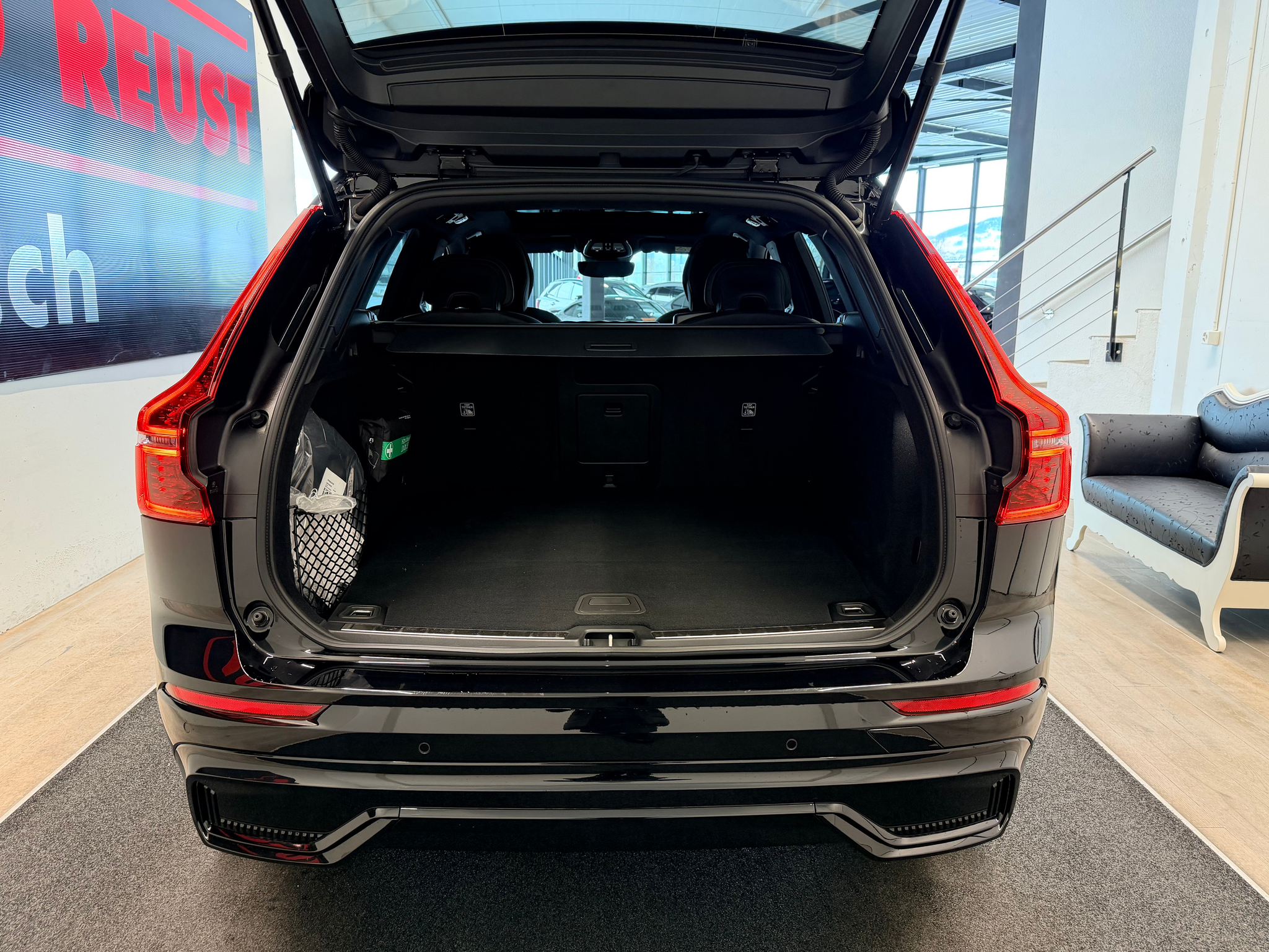 listing desktop thumbnail image 9