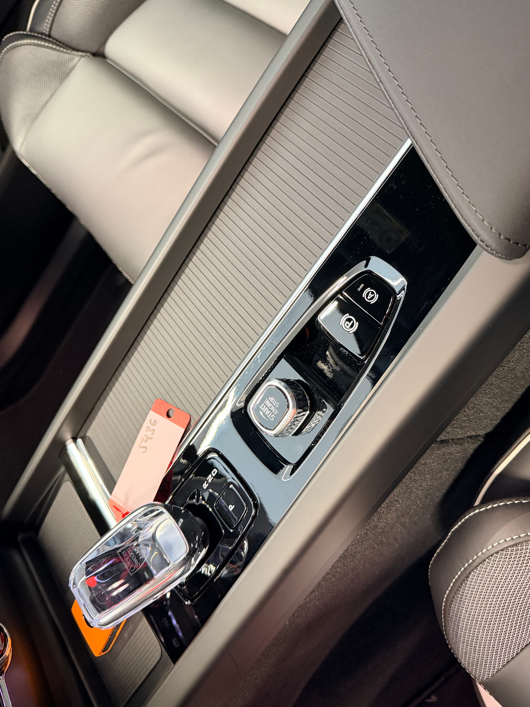 listing desktop thumbnail image 24