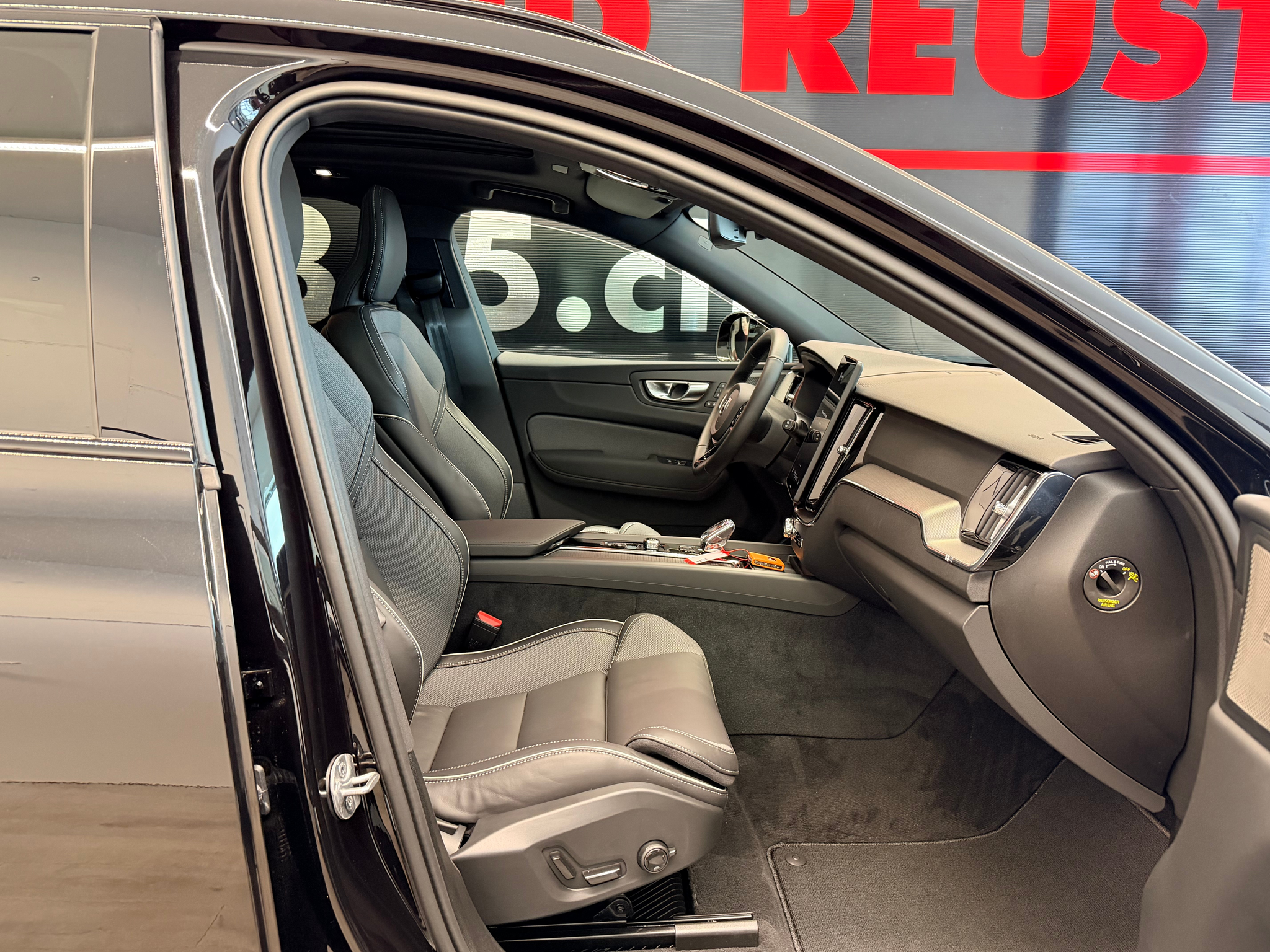 listing desktop thumbnail image 22