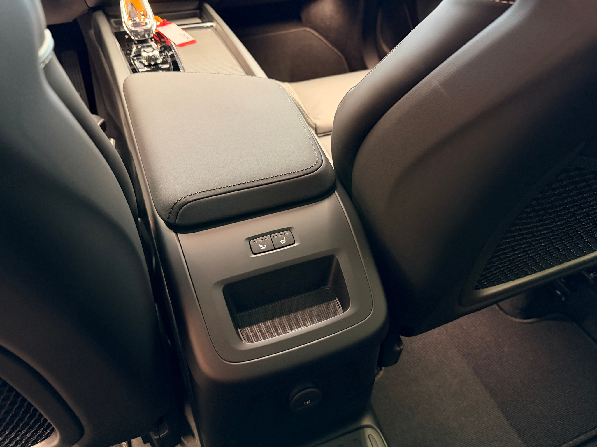 listing desktop thumbnail image 17