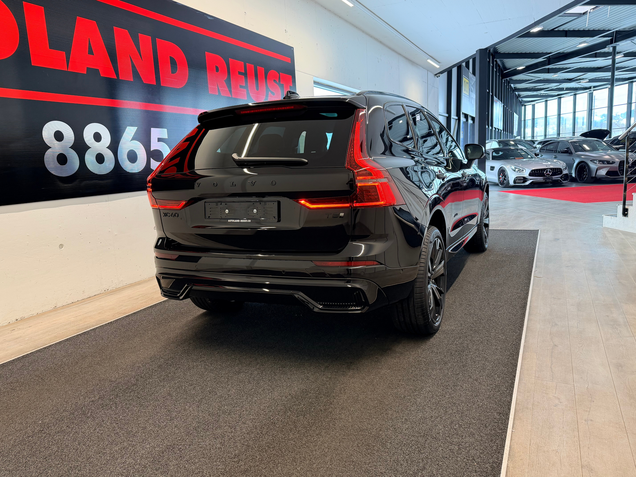 listing desktop thumbnail image 6