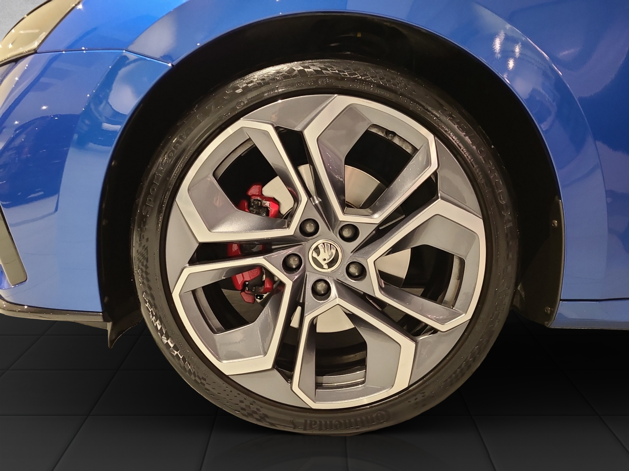 listing desktop thumbnail image 9