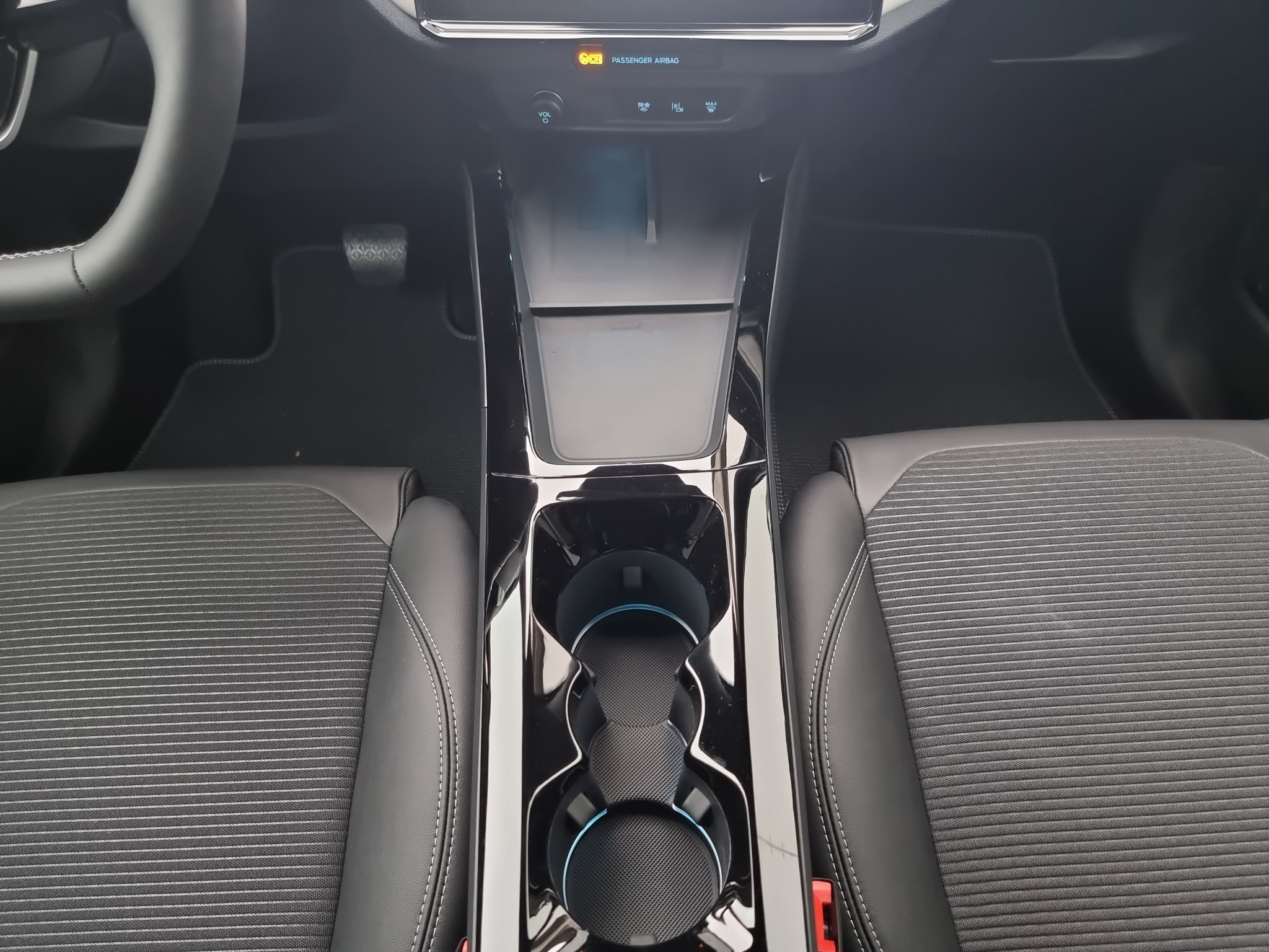 listing desktop thumbnail image 8