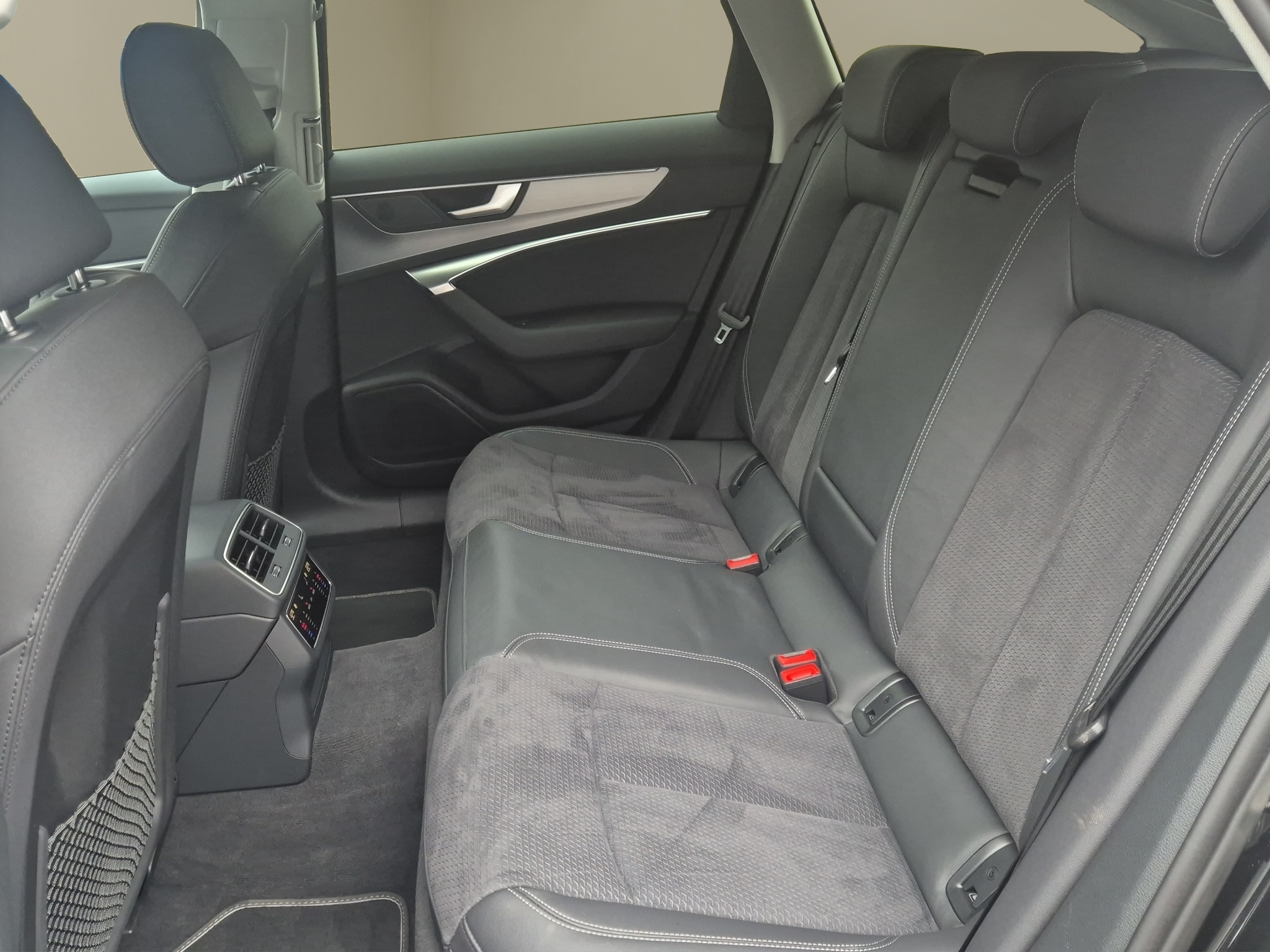 listing desktop thumbnail image 14