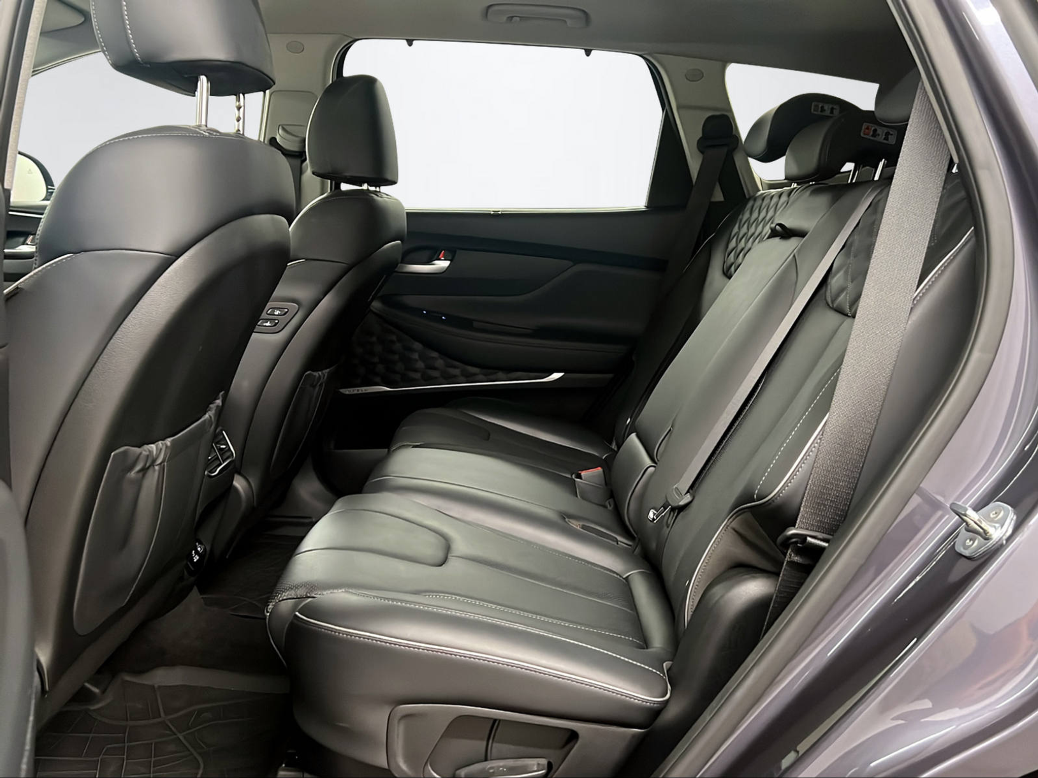 listing desktop thumbnail image 10