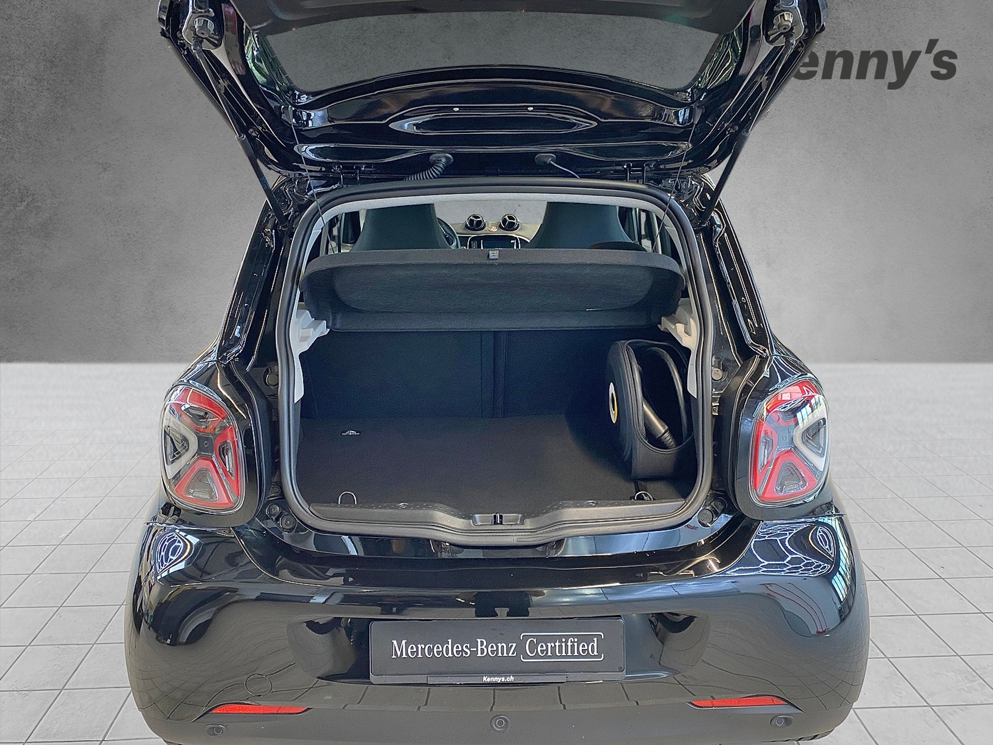 listing desktop thumbnail image 4