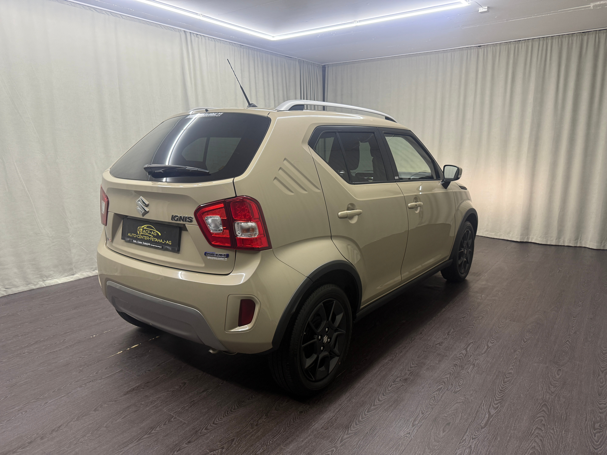 listing desktop thumbnail image 3