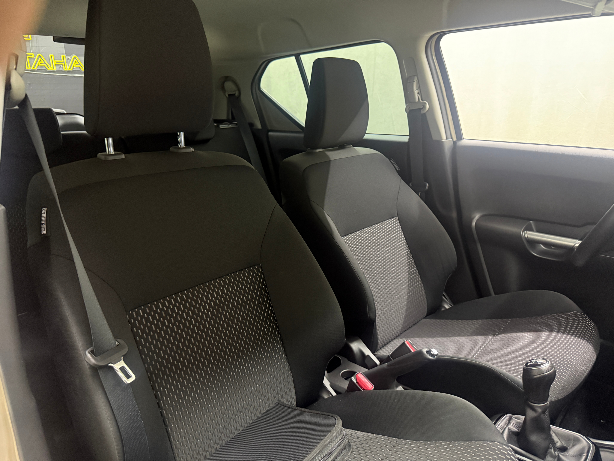 listing desktop thumbnail image 11