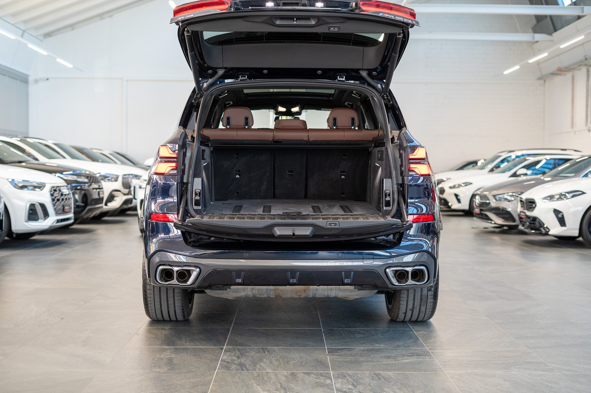 listing desktop thumbnail image 6