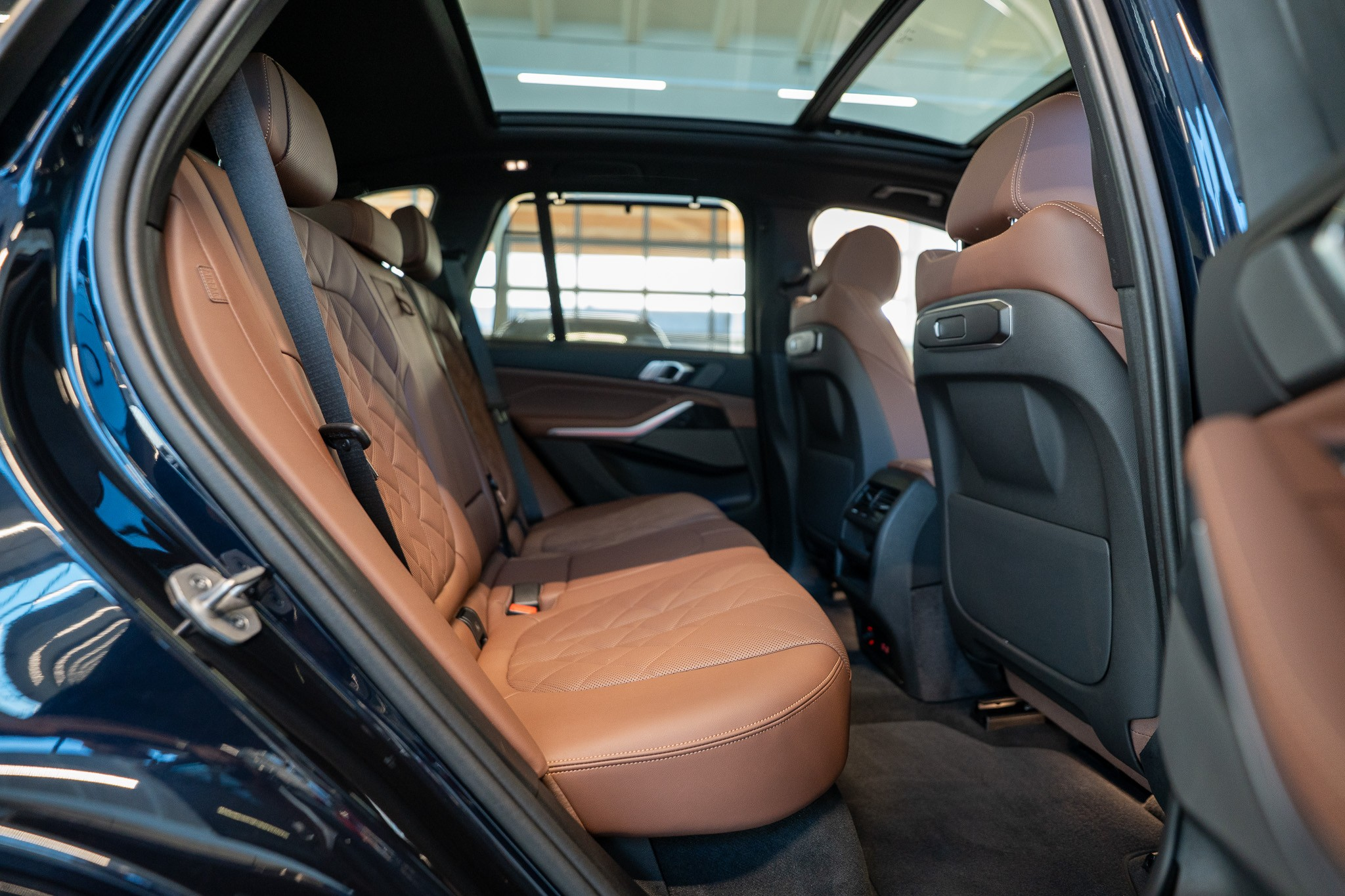 listing desktop thumbnail image 16