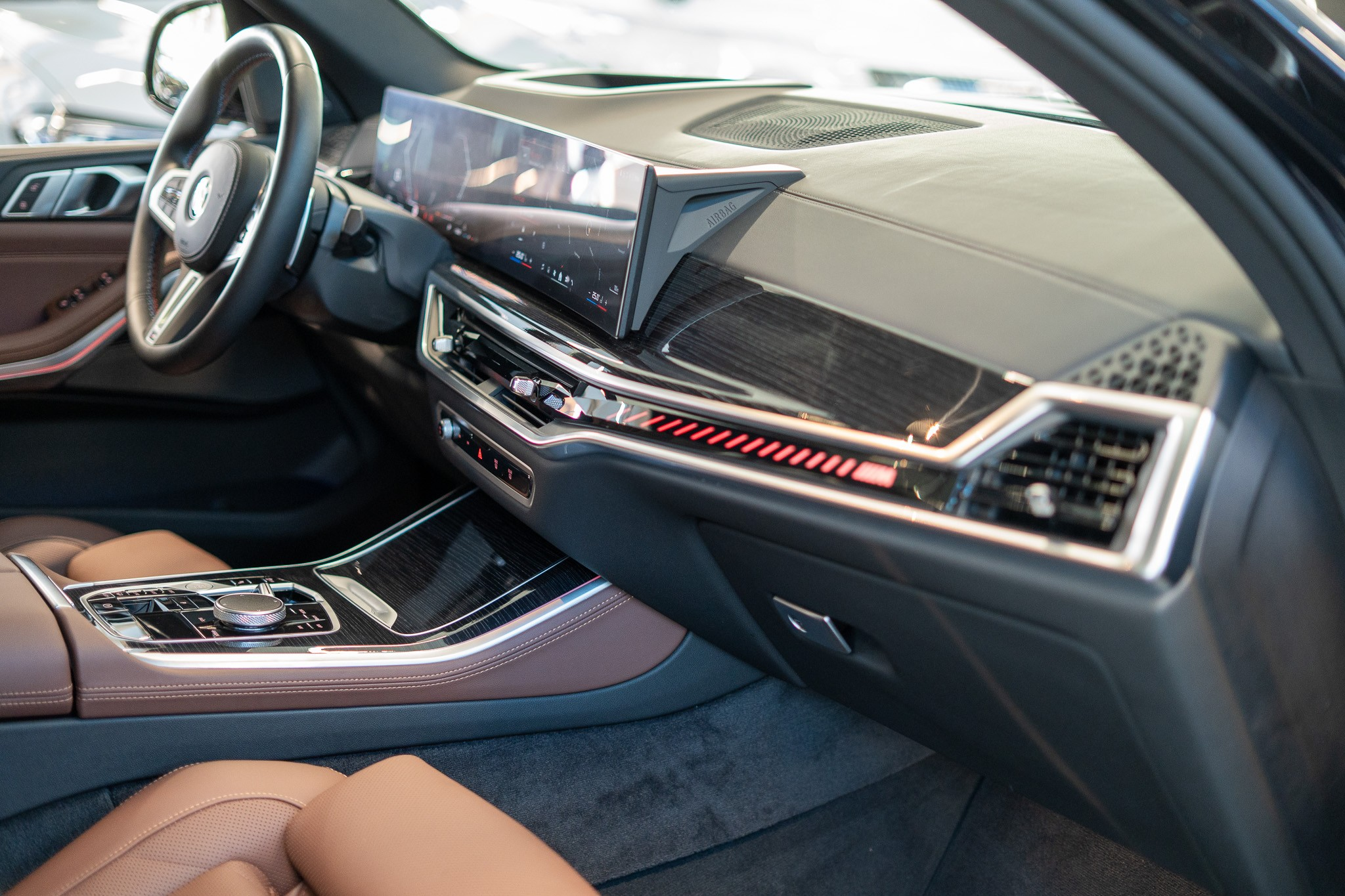 listing desktop thumbnail image 18