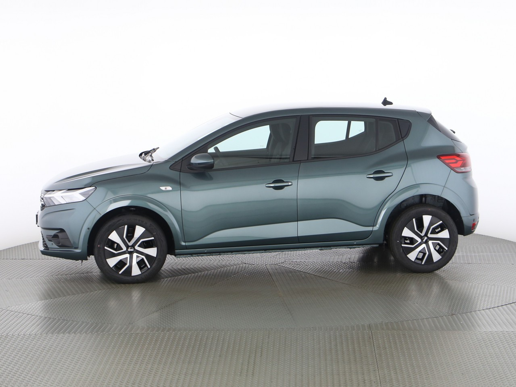 listing desktop thumbnail image 1