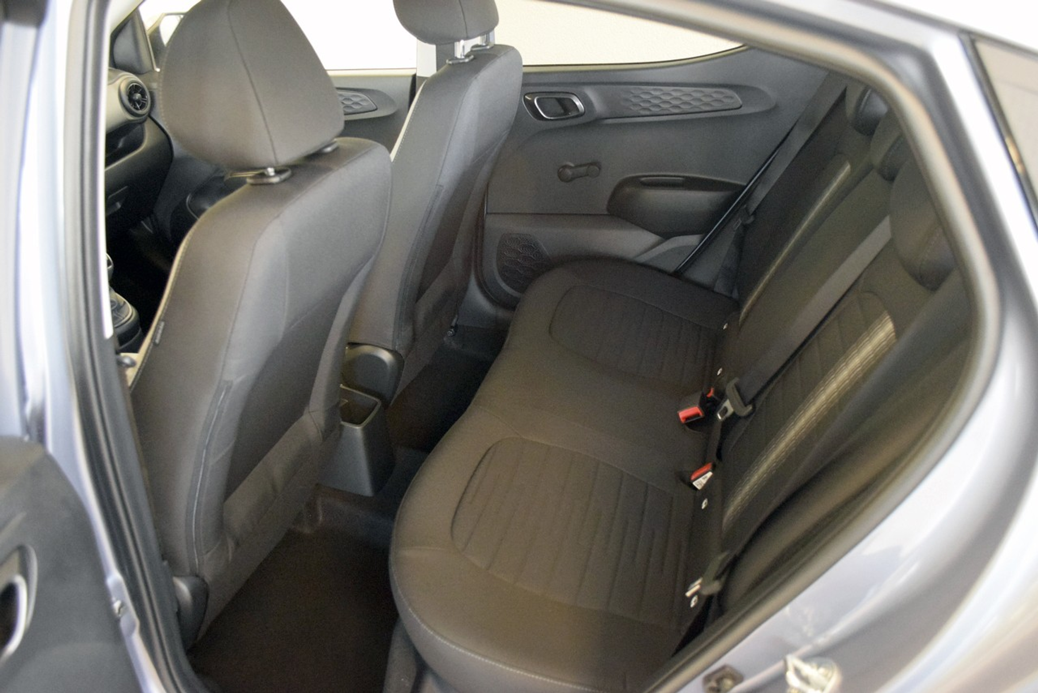 listing desktop thumbnail image 12