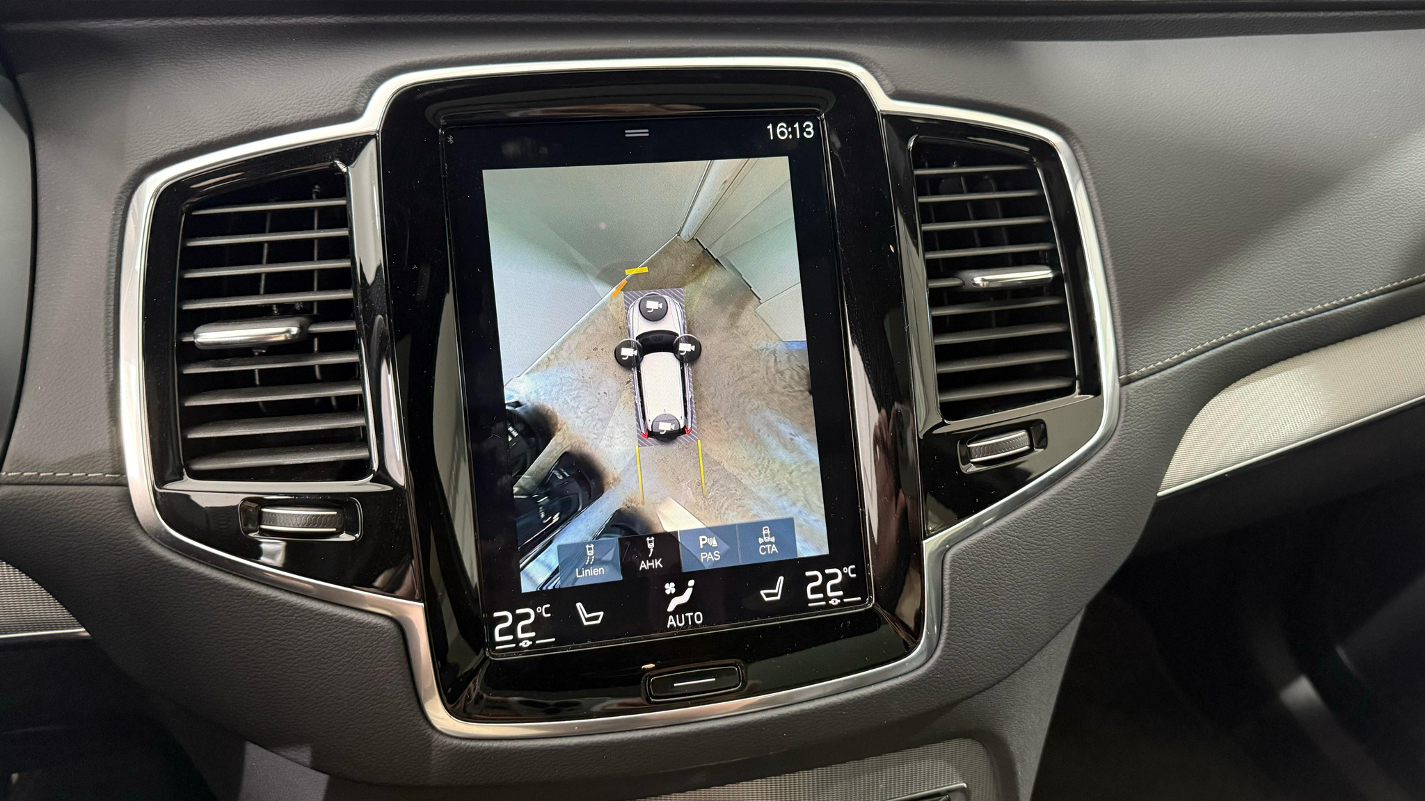 listing desktop thumbnail image 15