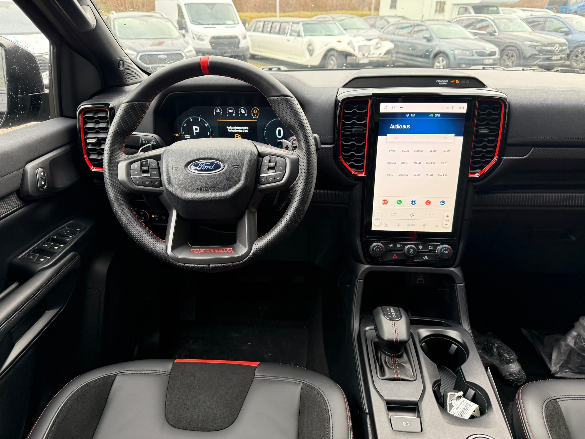 listing desktop thumbnail image 8