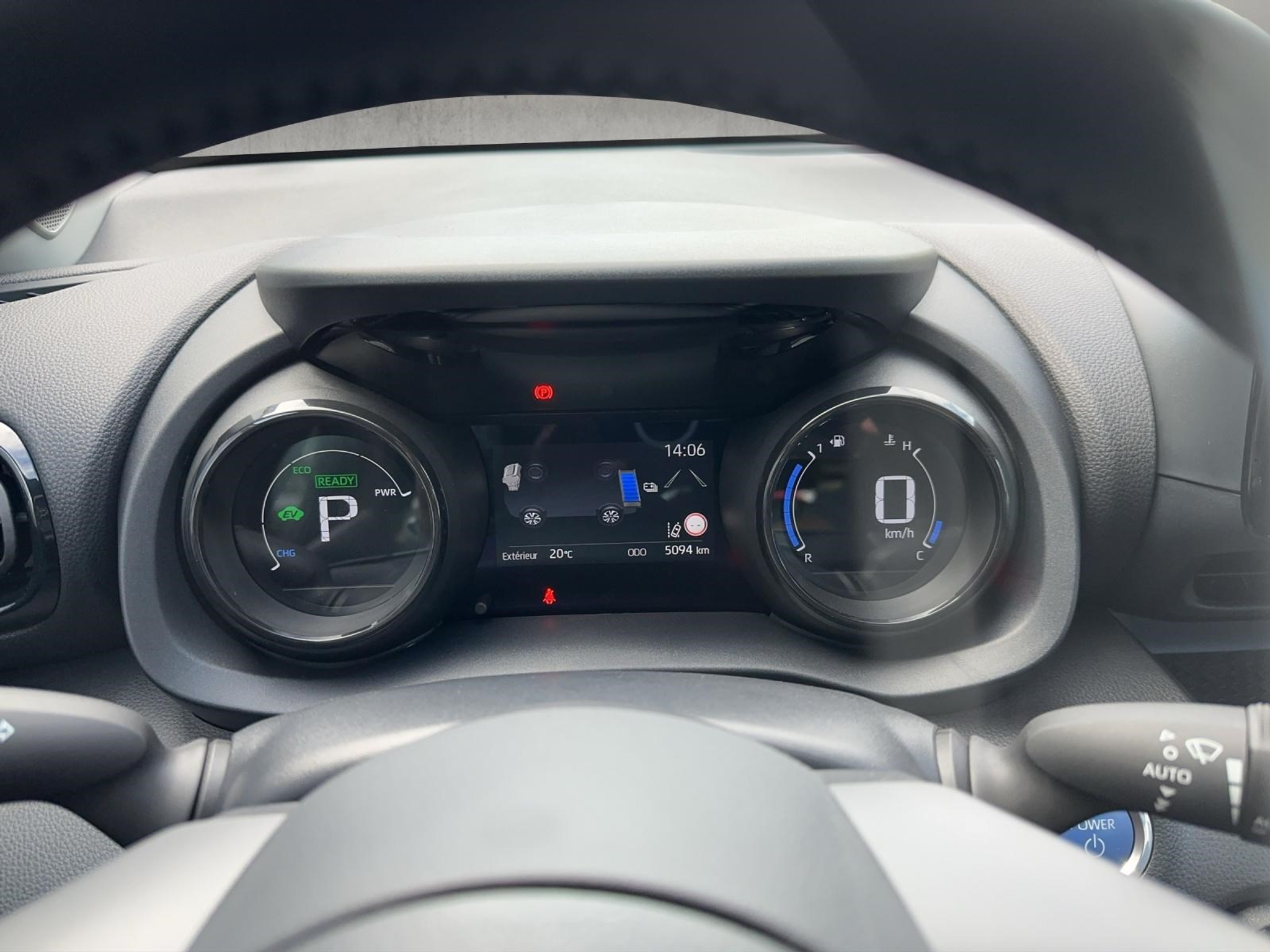 listing desktop thumbnail image 11