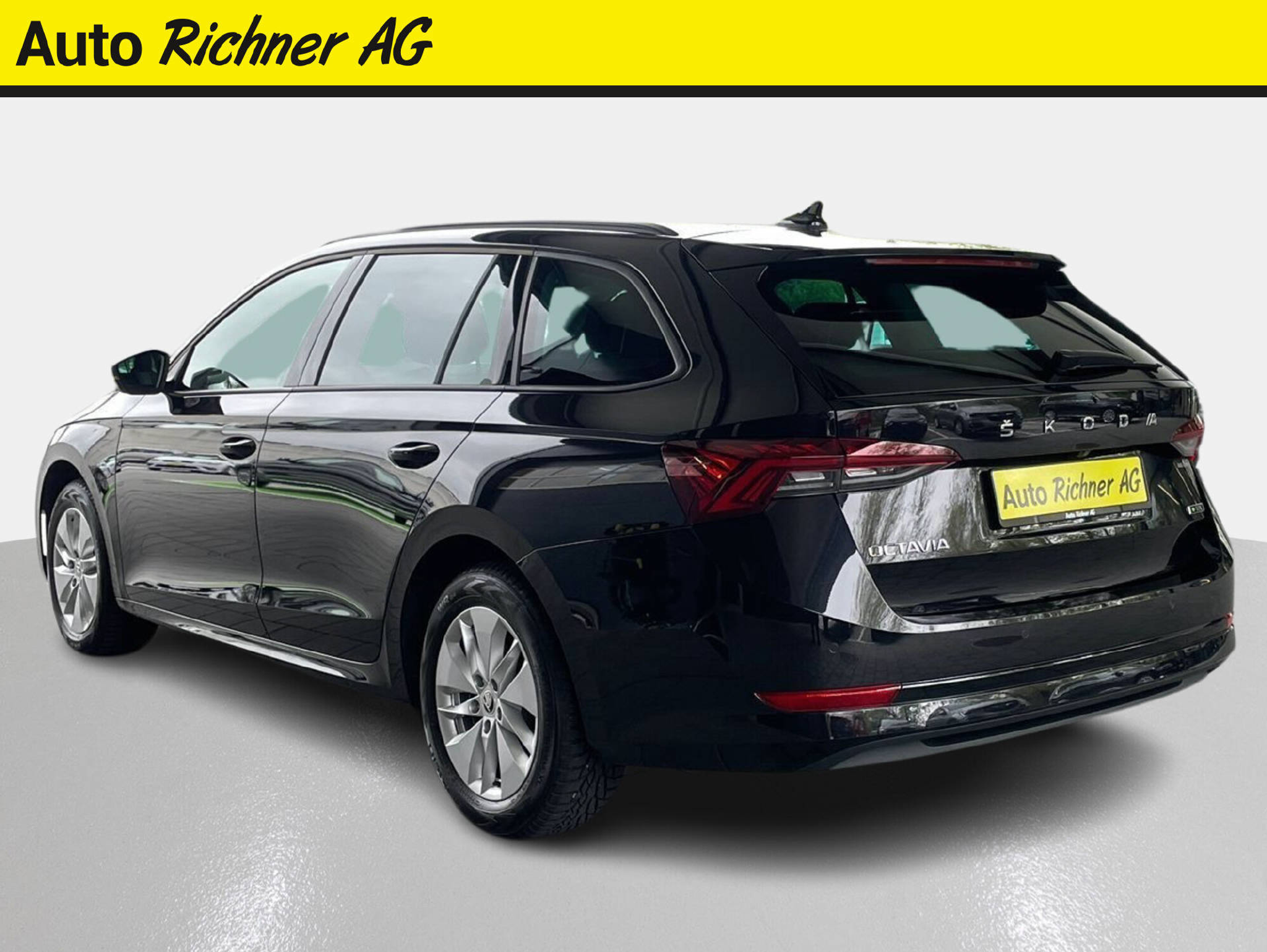 listing desktop thumbnail image 4