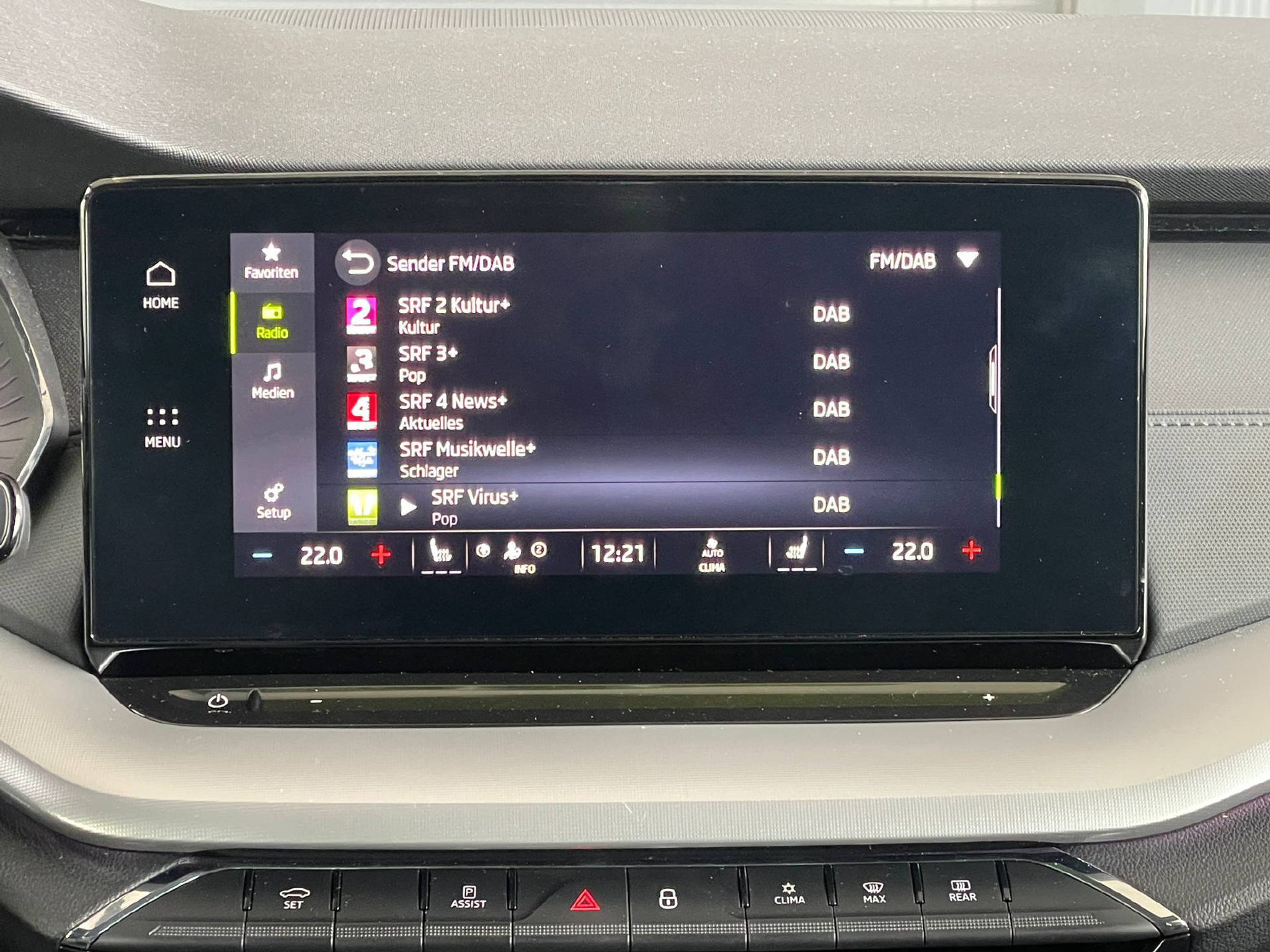 listing desktop thumbnail image 12