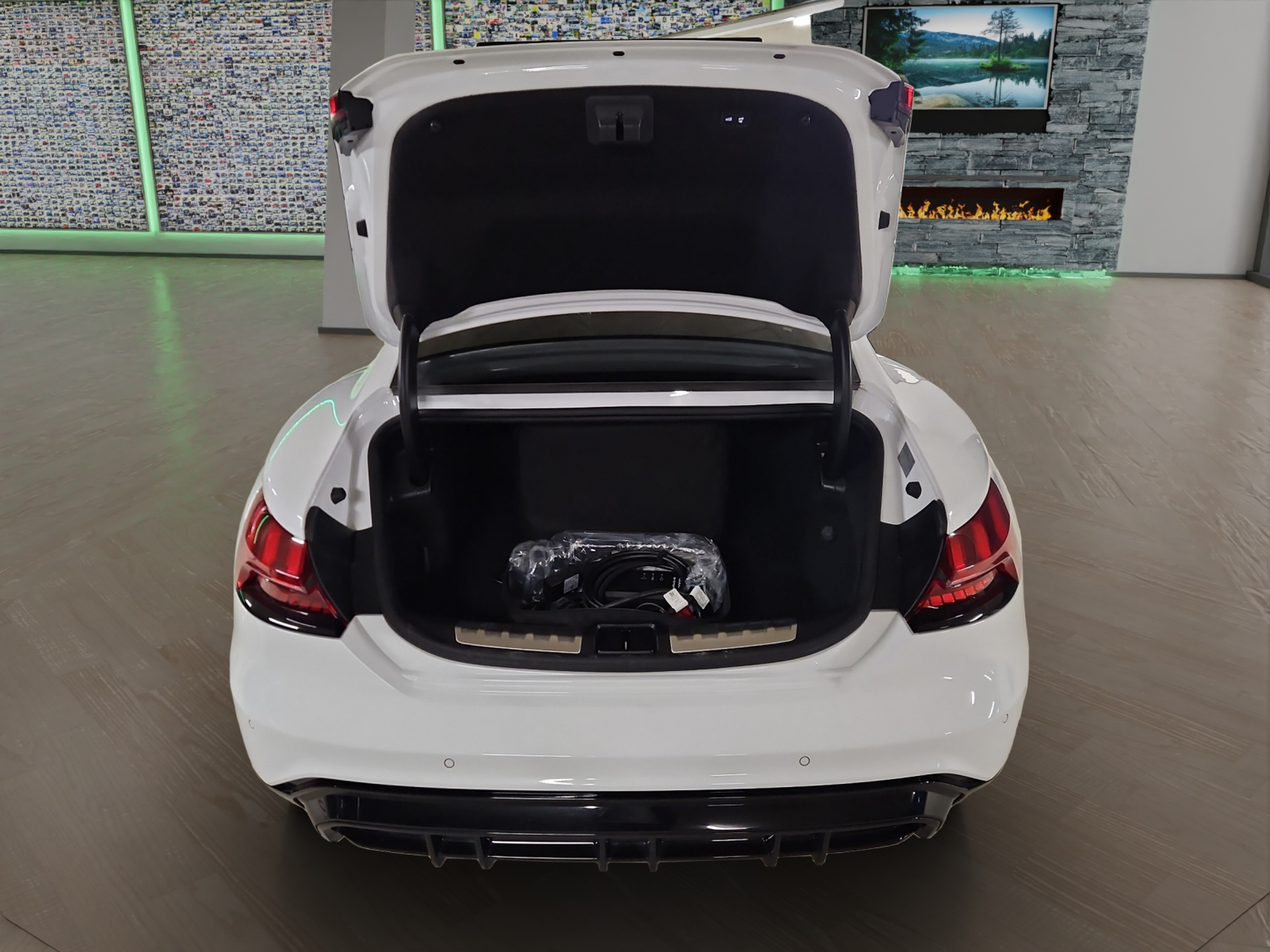 listing desktop thumbnail image 24