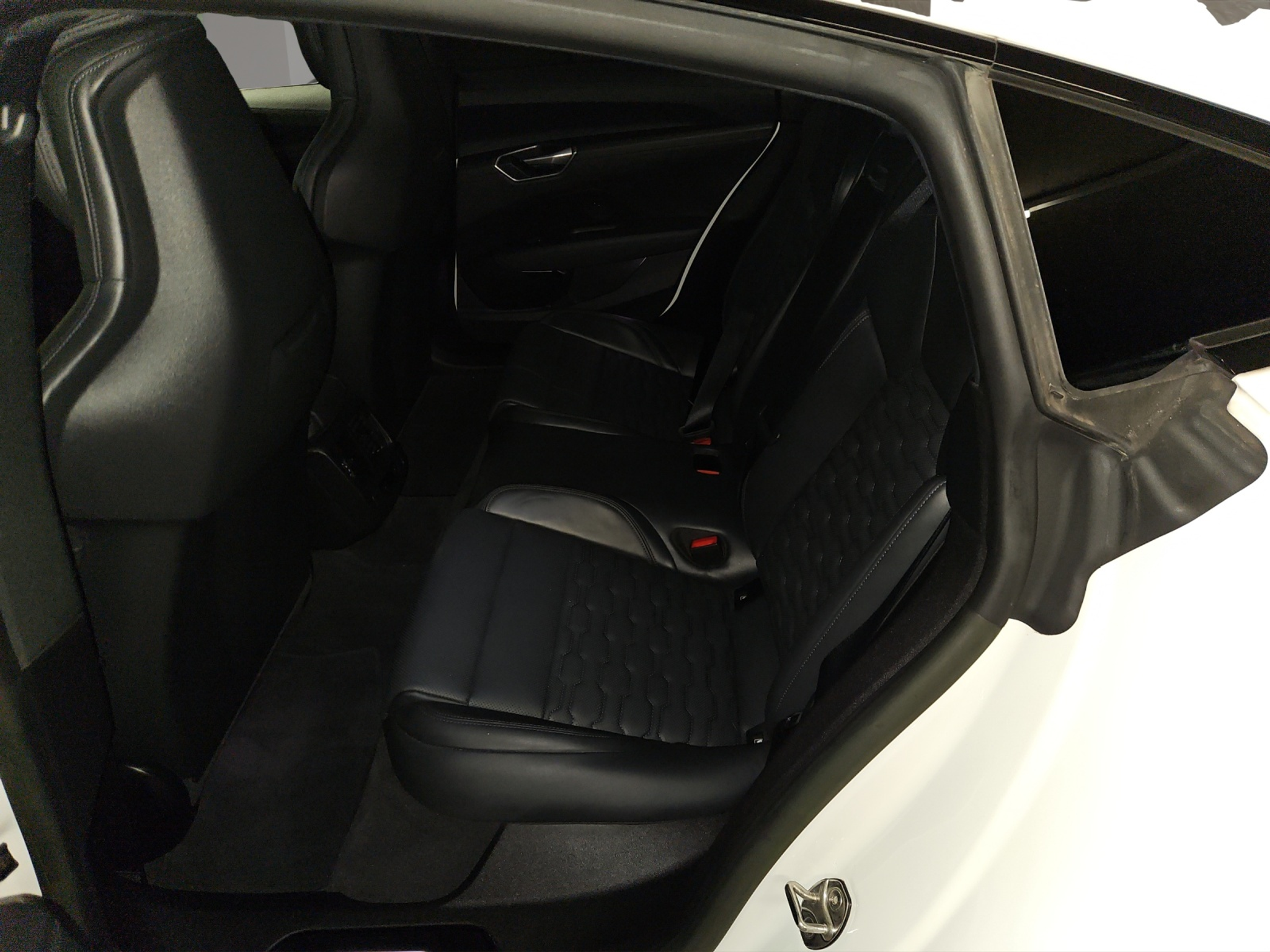 listing desktop thumbnail image 10