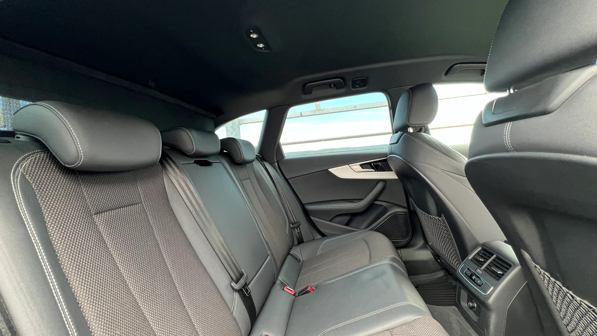 listing desktop thumbnail image 24