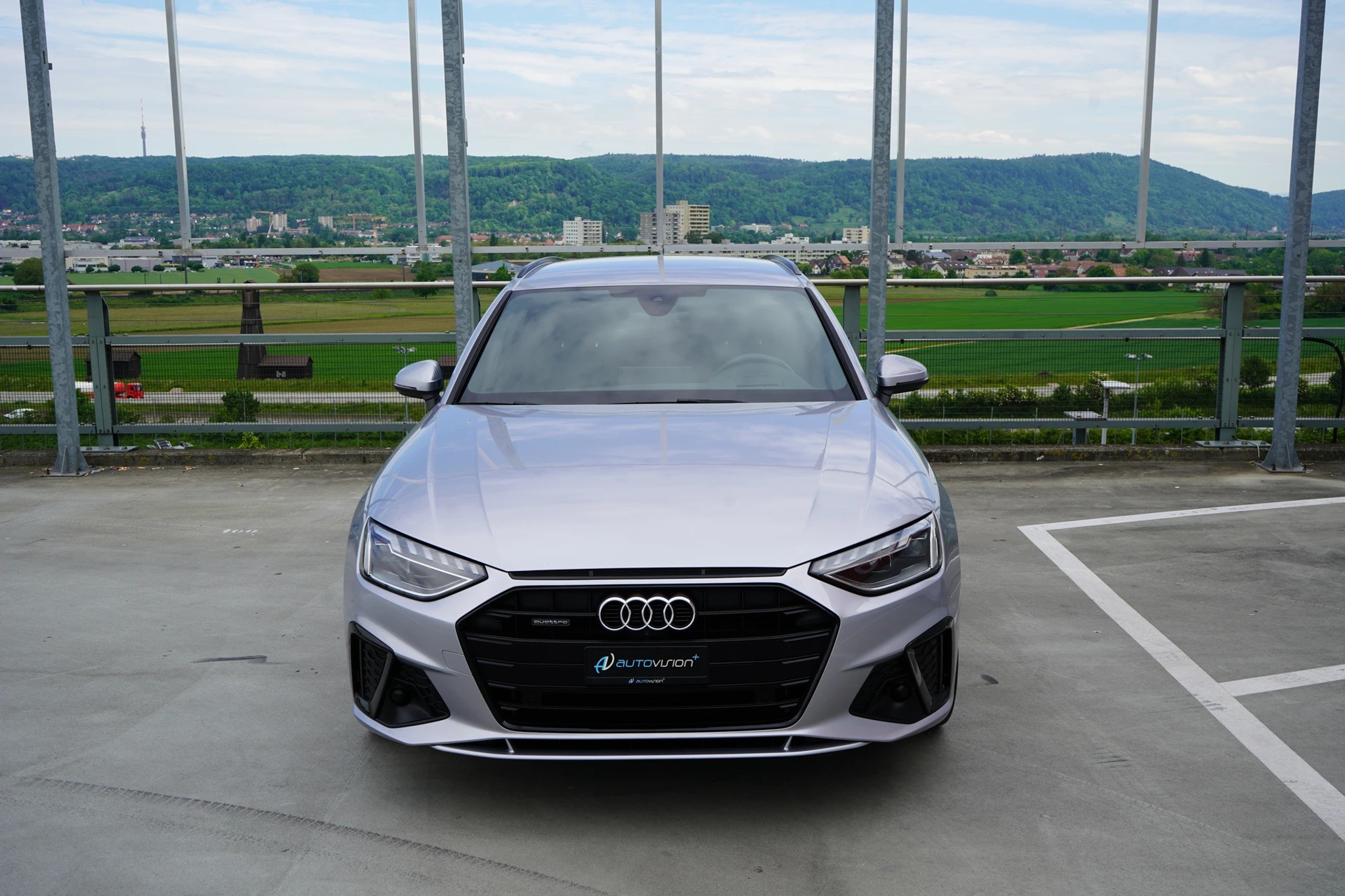 listing desktop thumbnail image 13