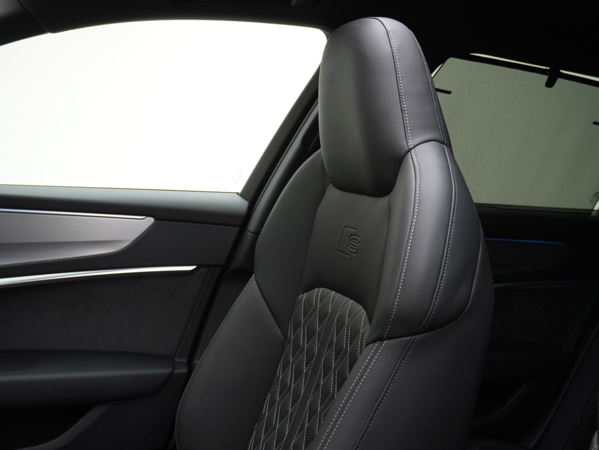 listing desktop thumbnail image 19