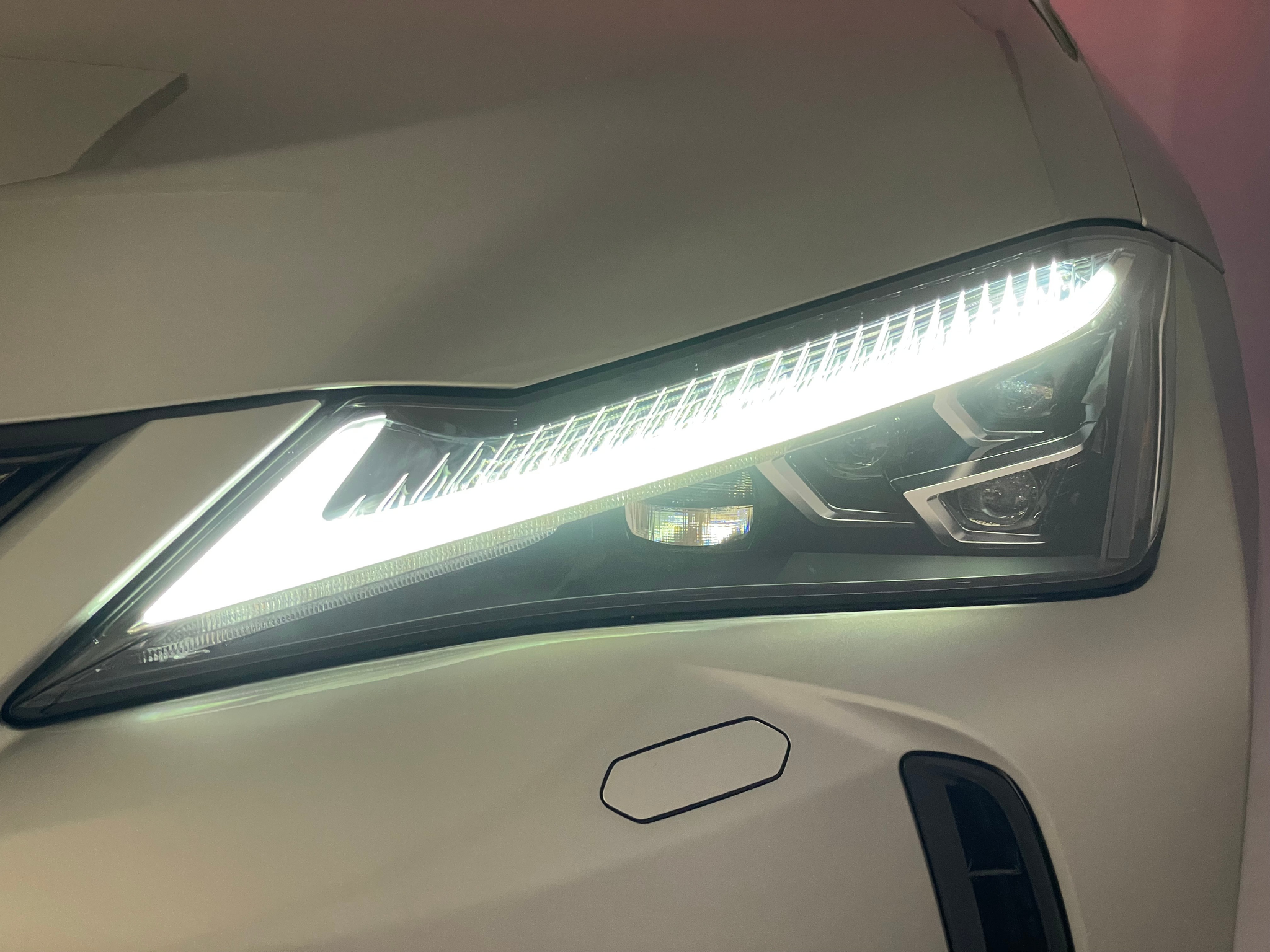 listing desktop thumbnail image 17