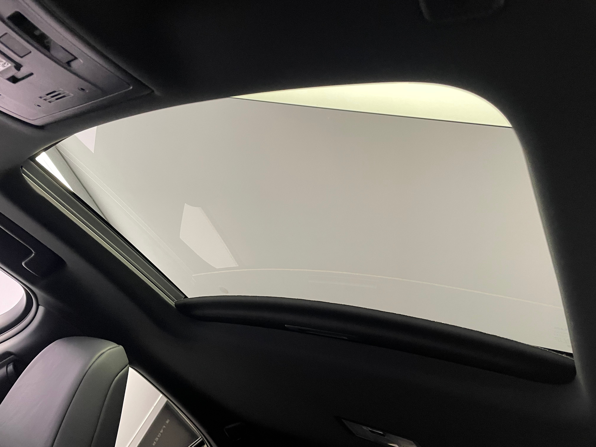 listing desktop thumbnail image 16