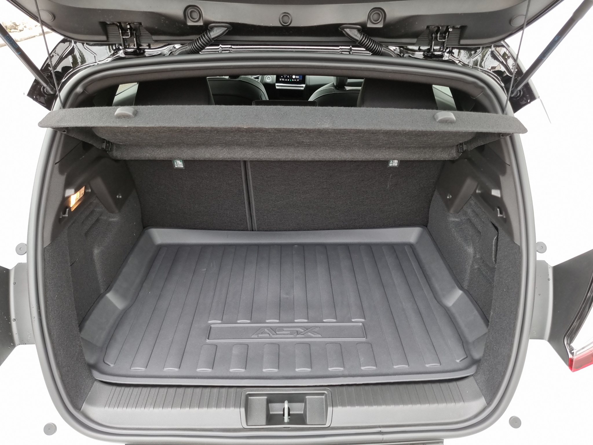 listing desktop thumbnail image 14