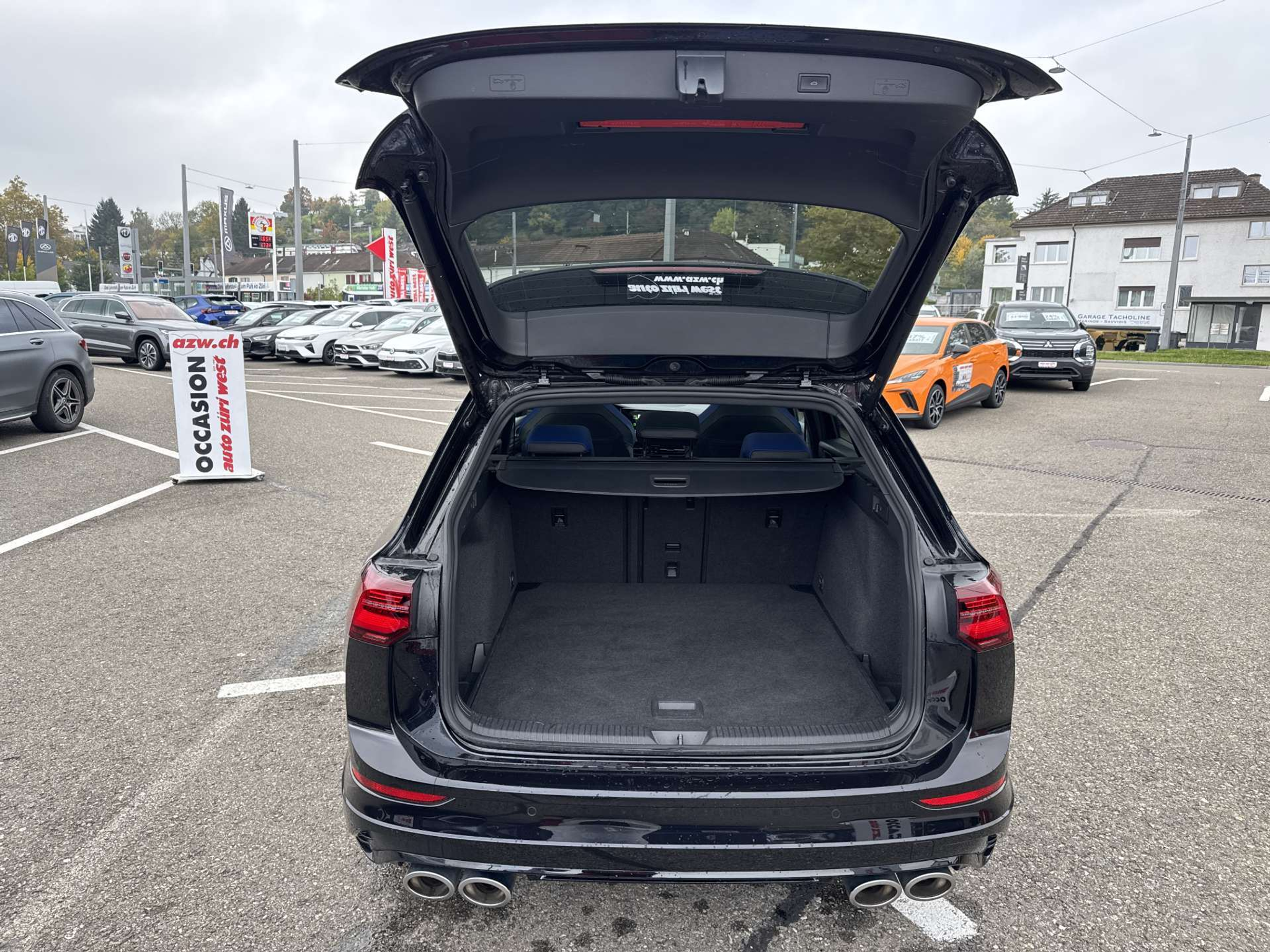 listing desktop thumbnail image 7