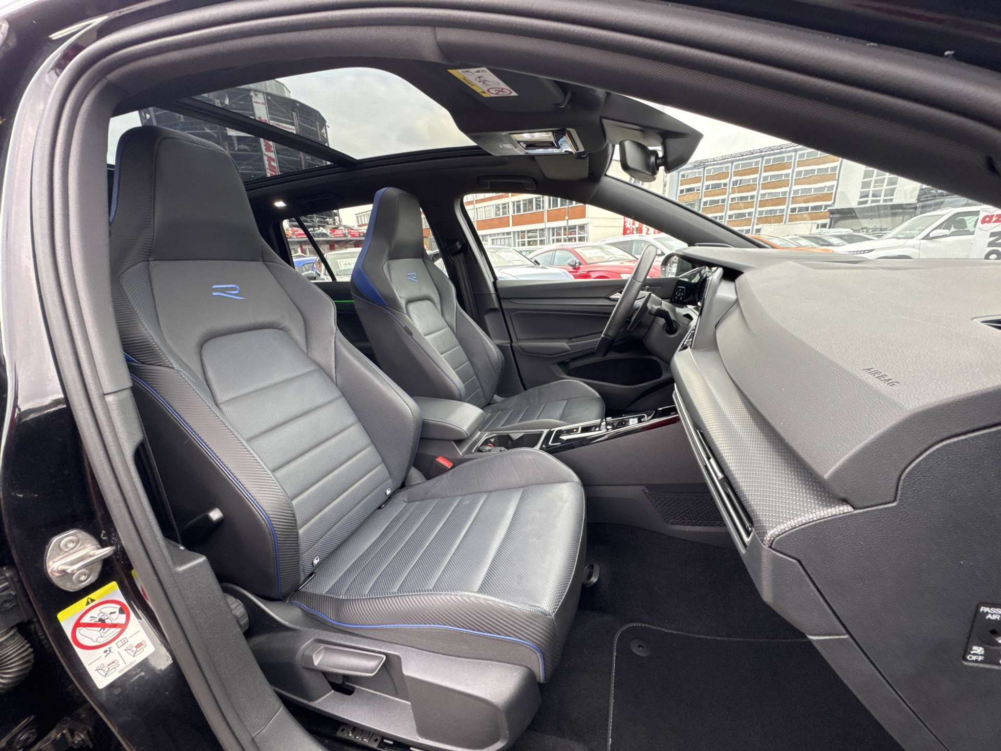 listing desktop thumbnail image 12