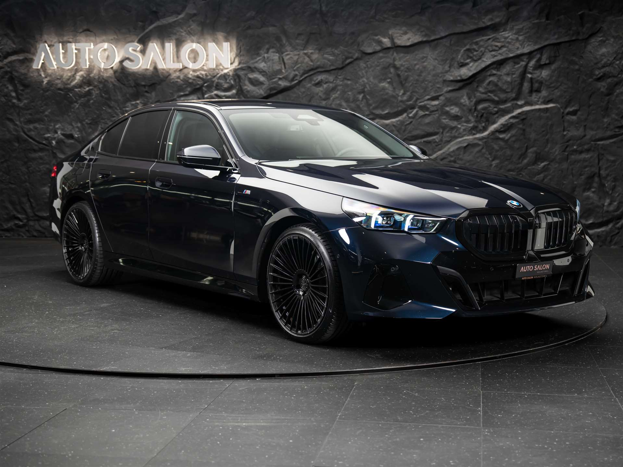 listing desktop thumbnail image 5