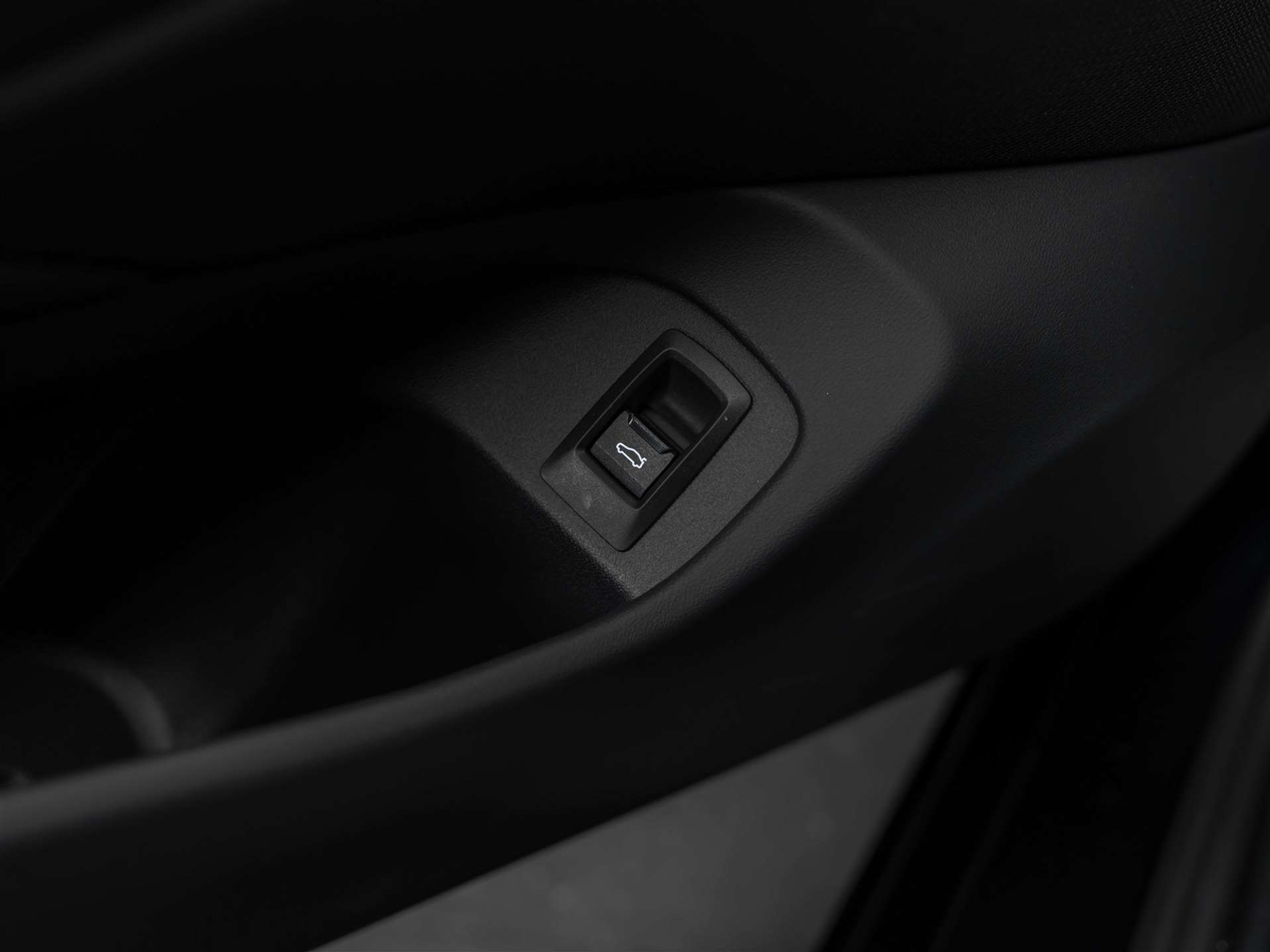 listing desktop thumbnail image 49