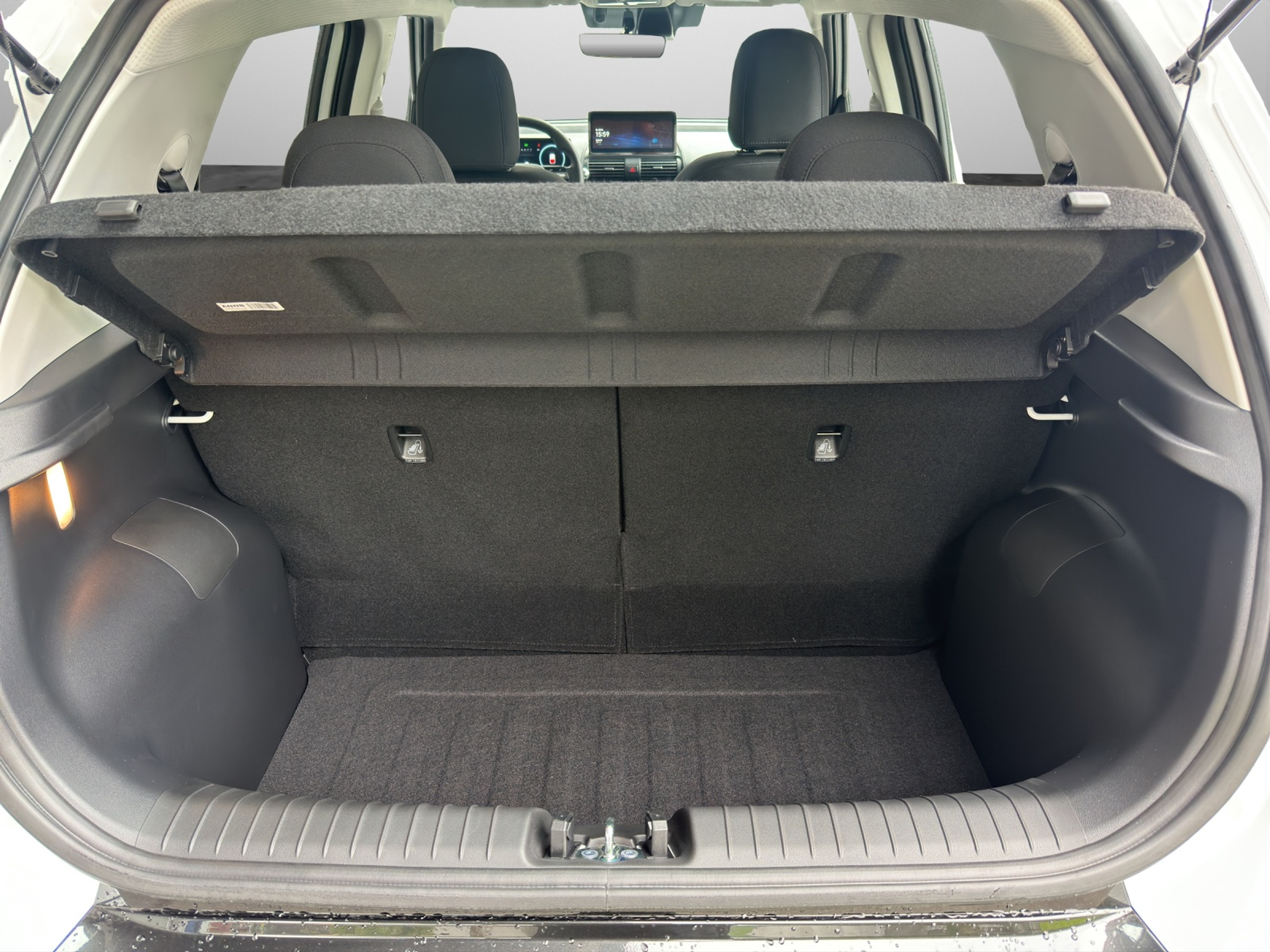 listing desktop thumbnail image 14