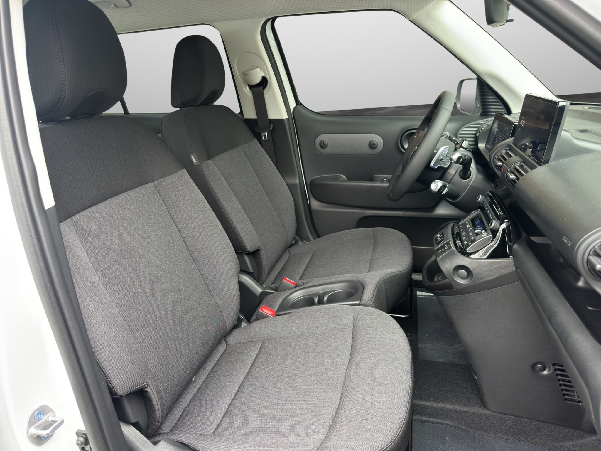 listing desktop thumbnail image 11