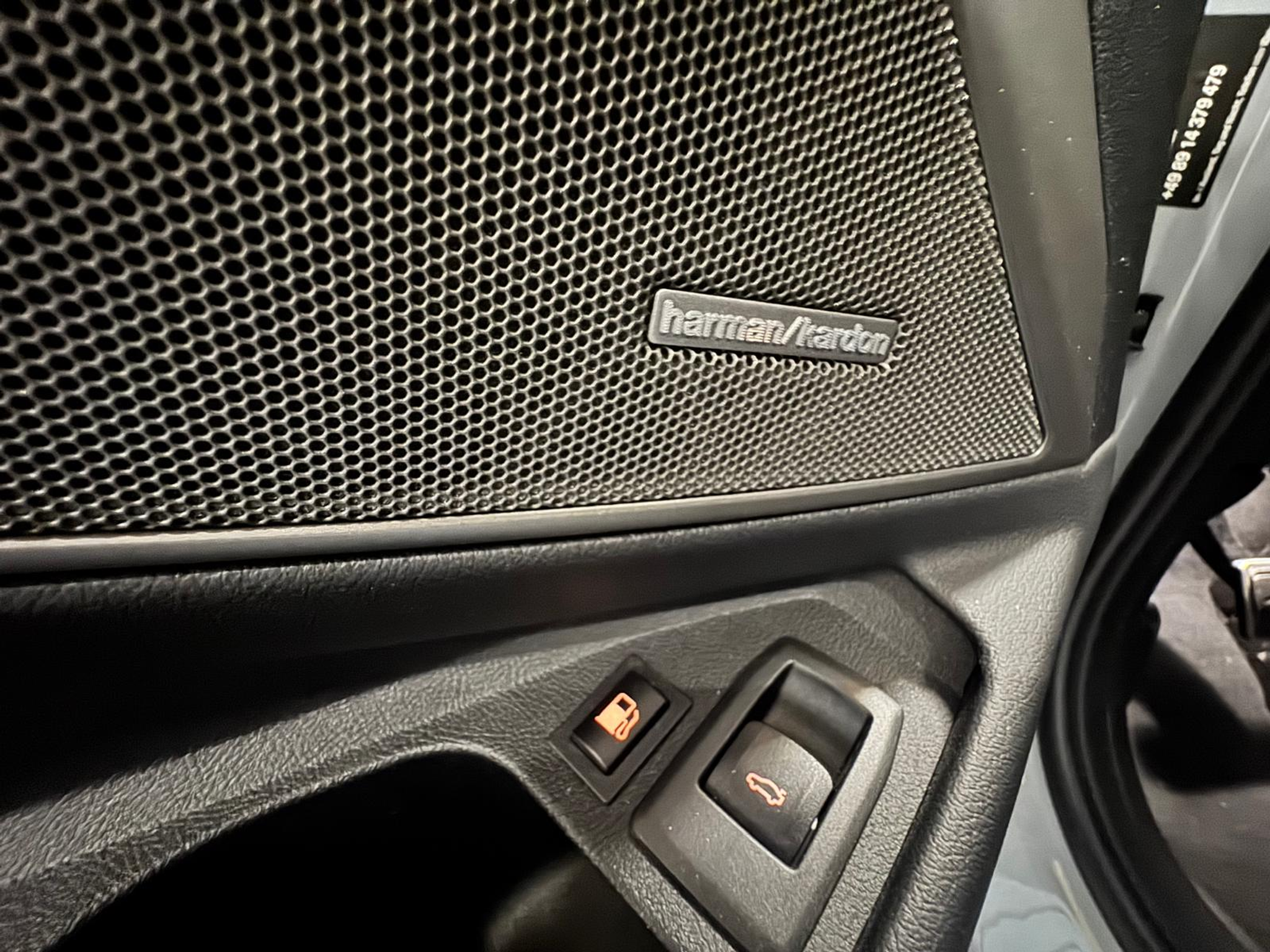 listing desktop thumbnail image 26