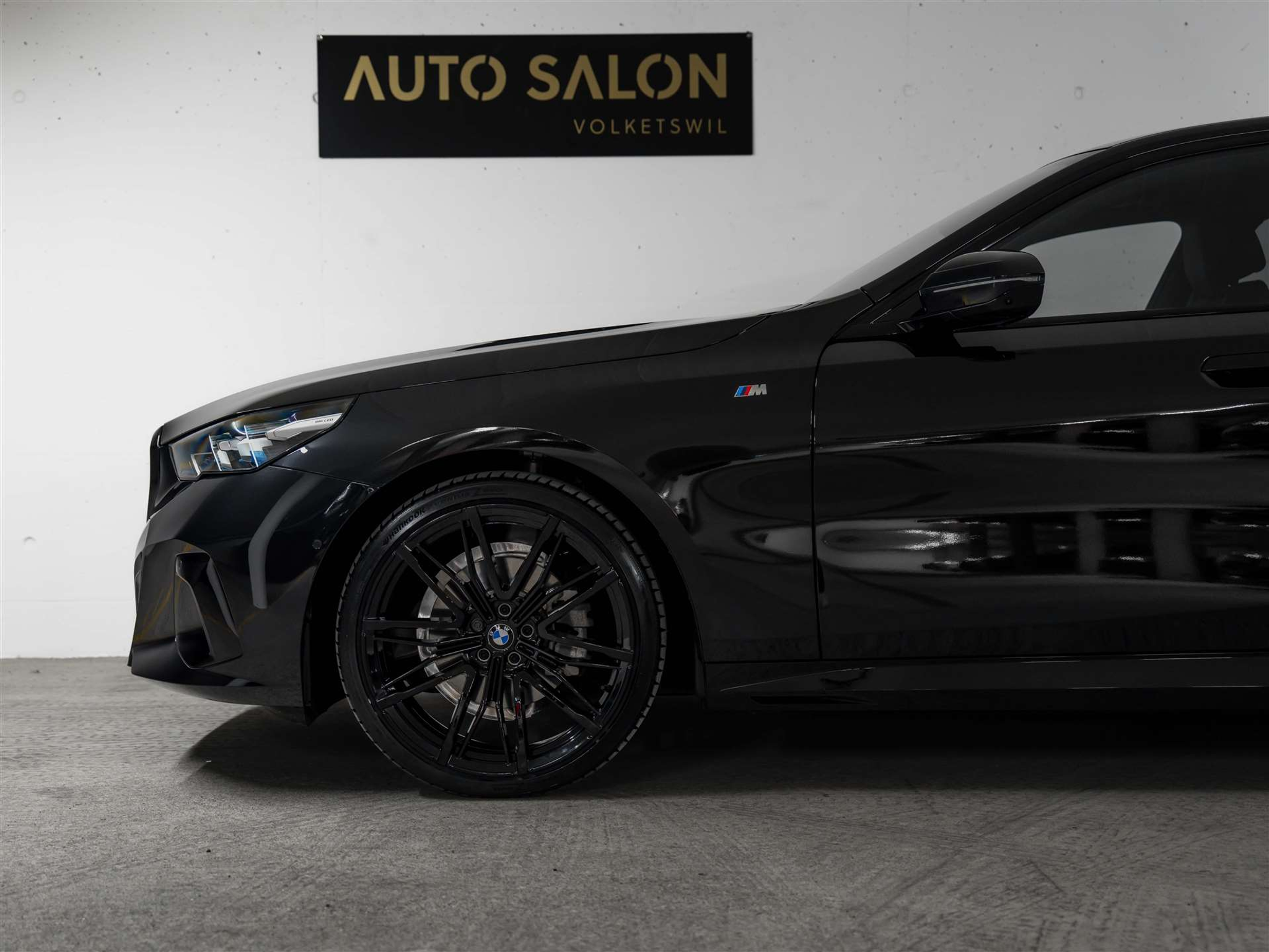 listing desktop thumbnail image 17