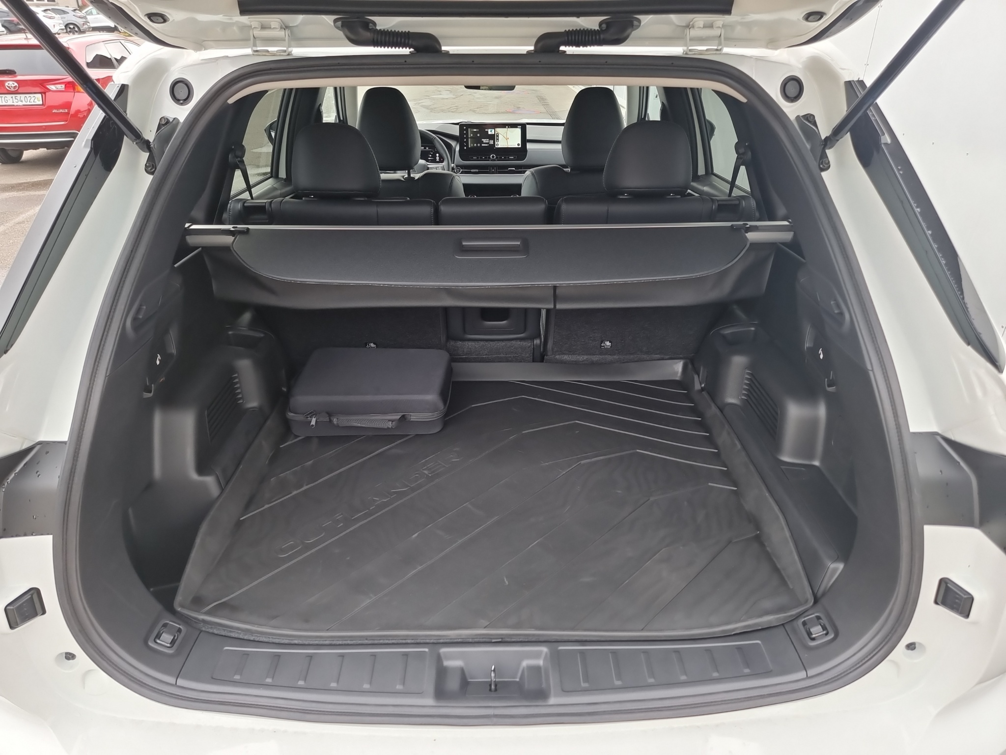 listing desktop thumbnail image 14