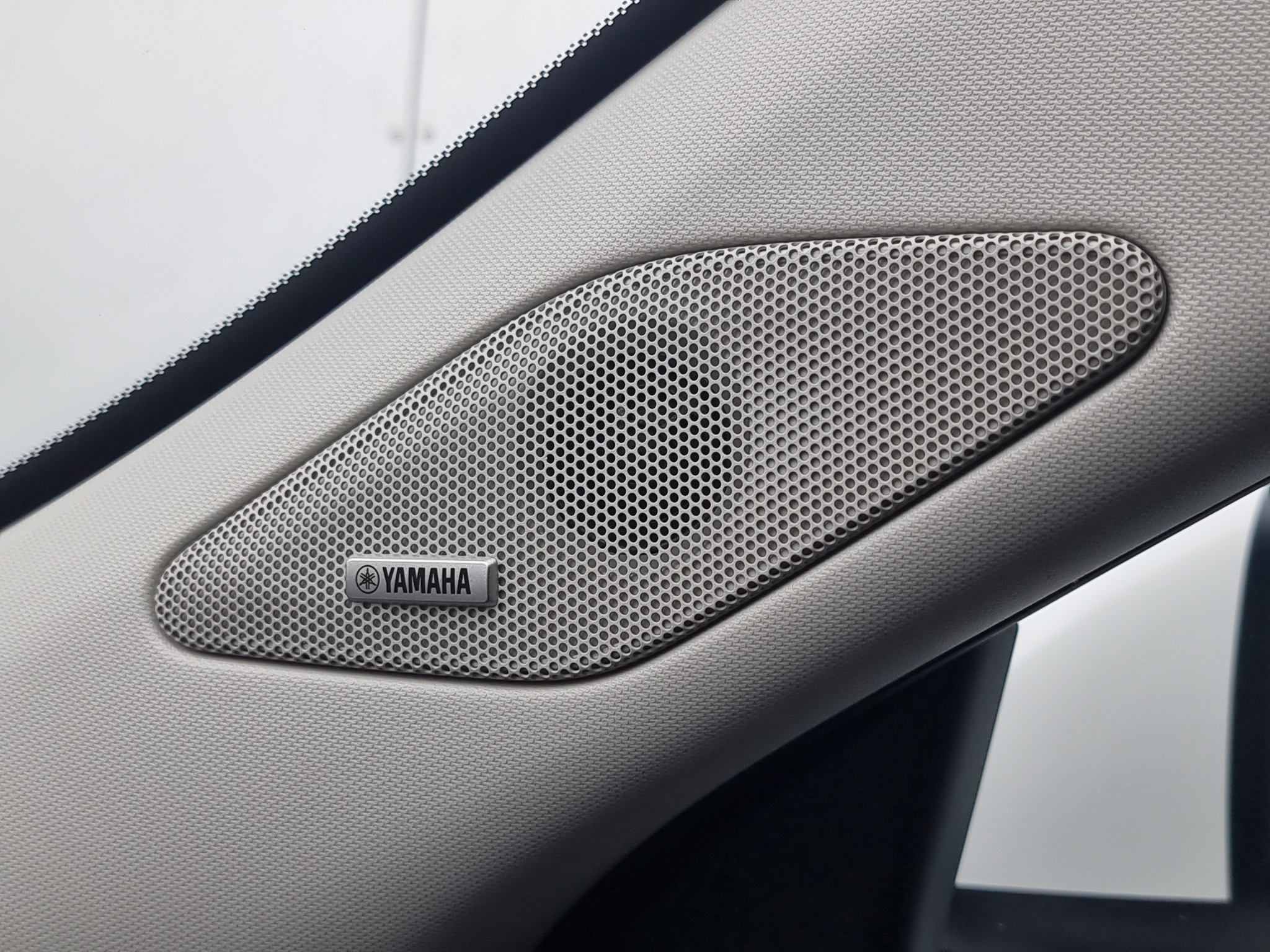 listing desktop thumbnail image 11