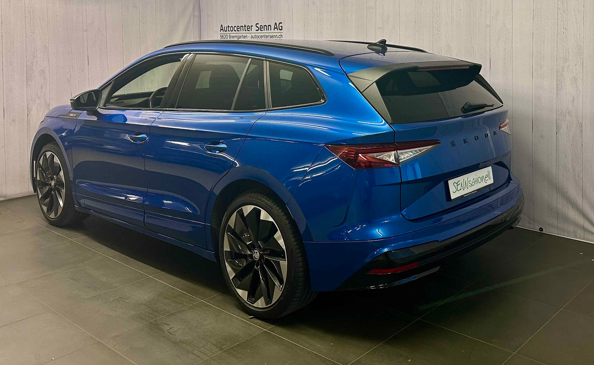 listing desktop thumbnail image 3